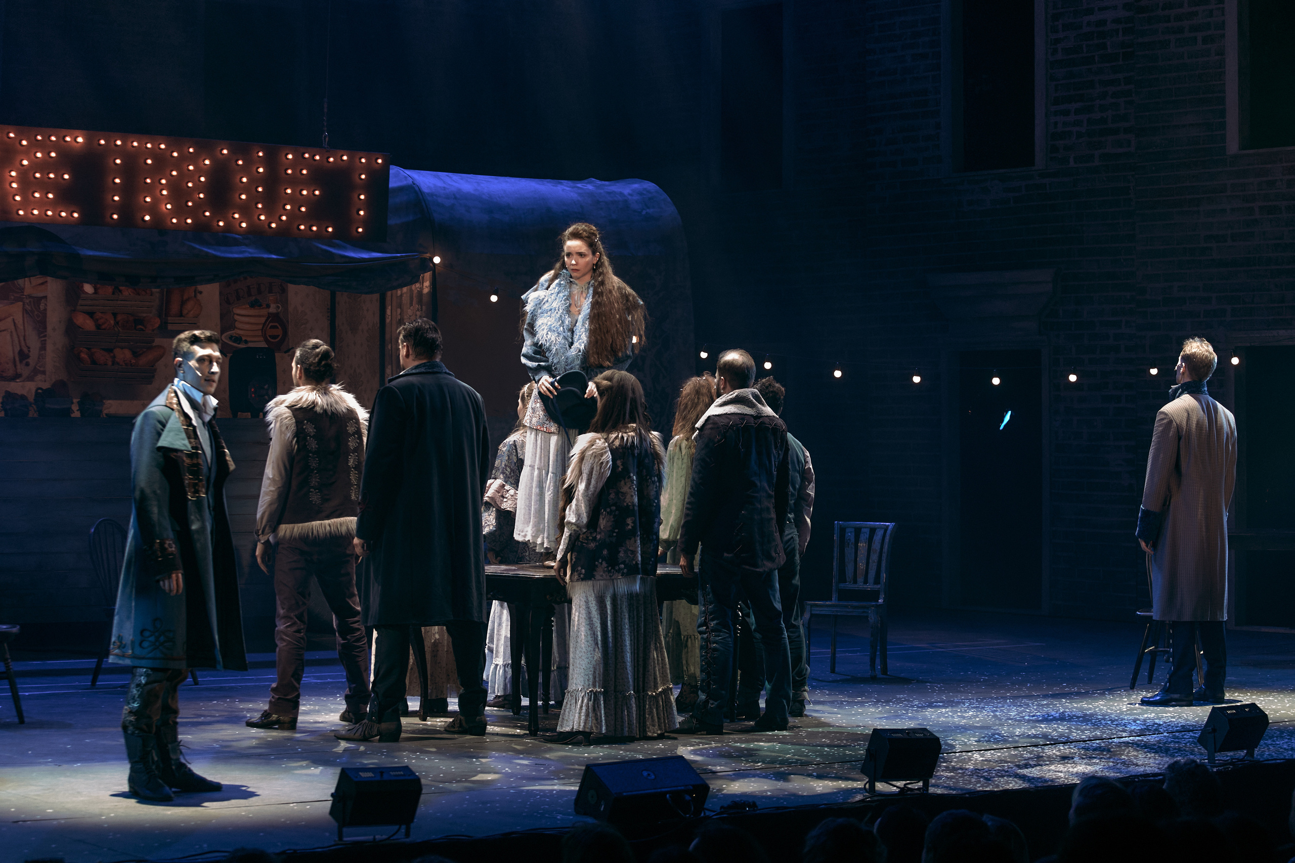 Онегин. Театр на Таганке. Фотограф Нина Антонова