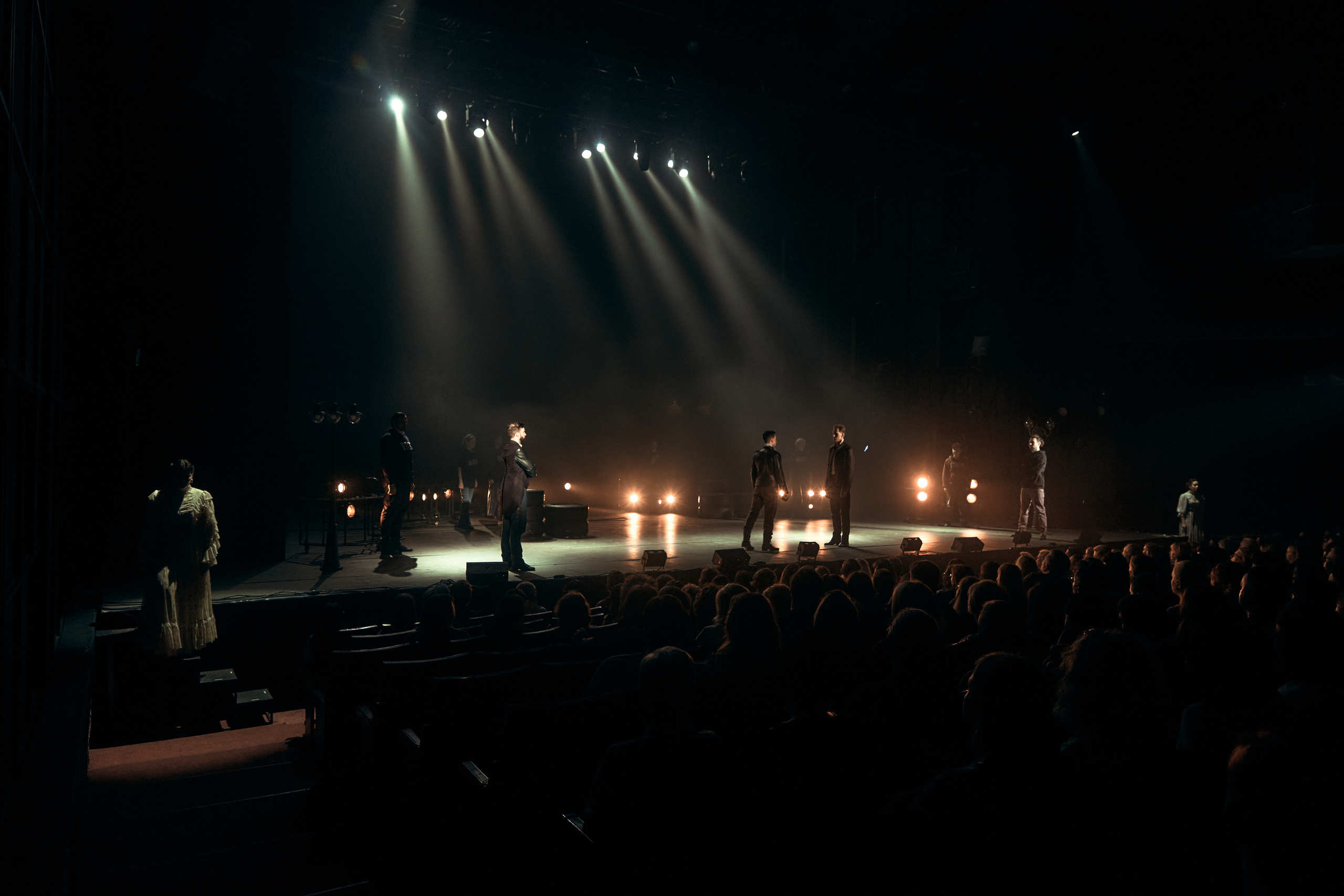 Онегин. Театр на Таганке. Фотограф Нина Антонова
