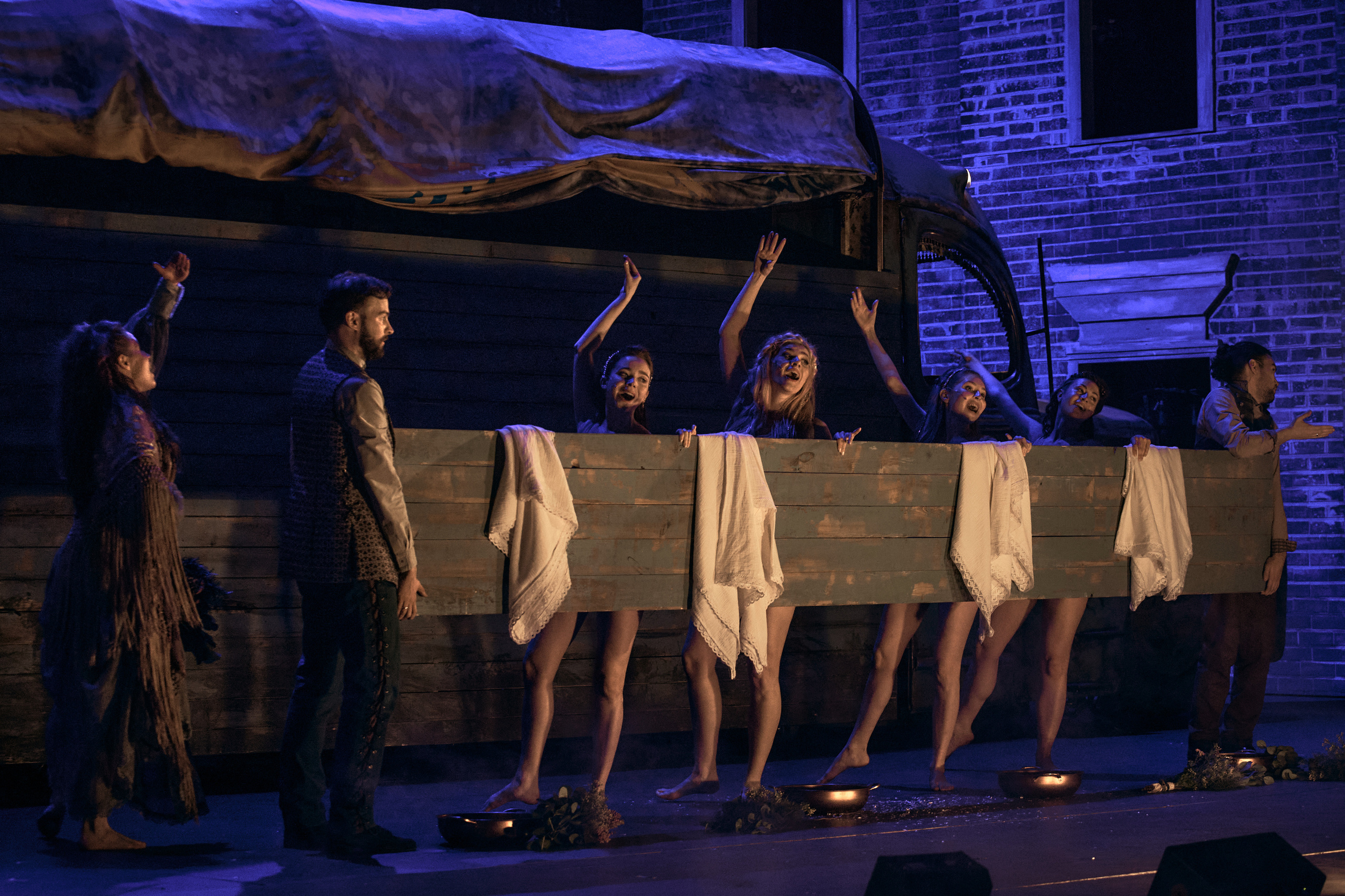 Онегин. Театр на Таганке. Фотограф Нина Антонова