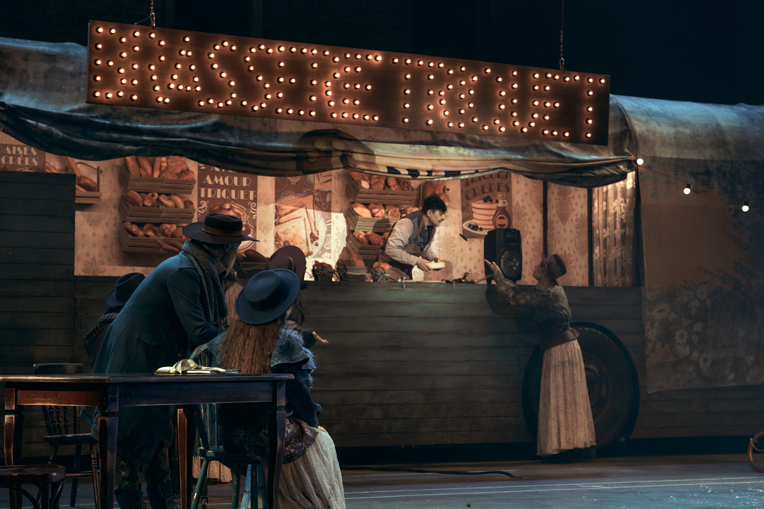 Онегин. Театр на Таганке. Фотограф Нина Антонова