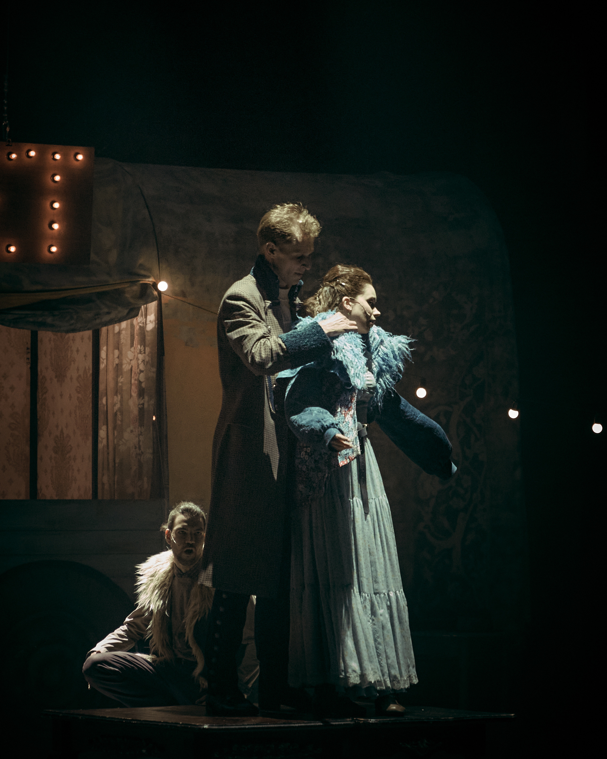 Онегин. Театр на Таганке. Фотограф Нина Антонова