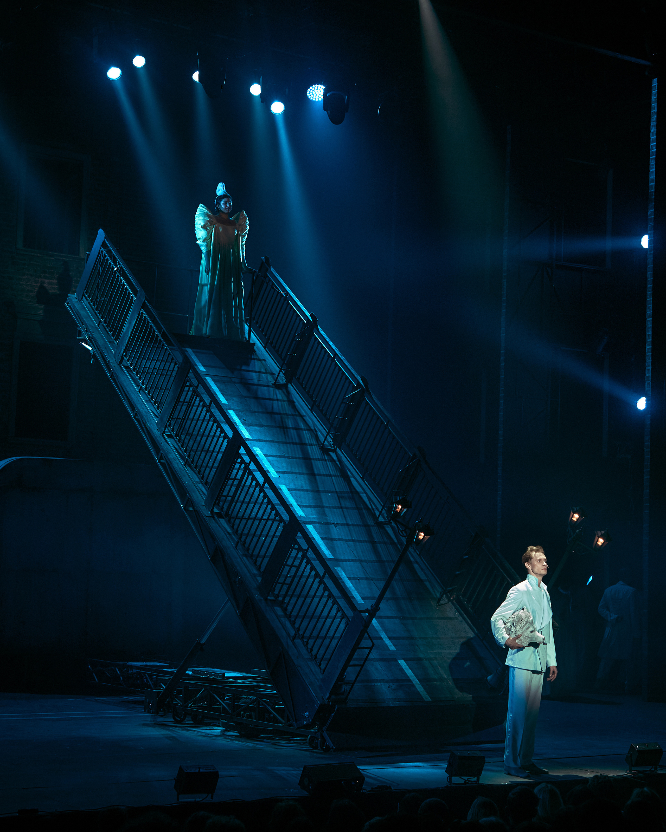 Онегин. Театр на Таганке. Фотограф Нина Антонова