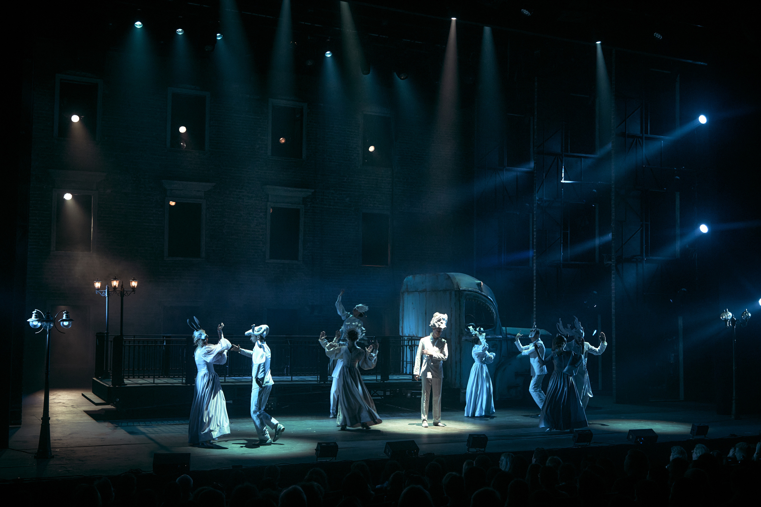 Онегин. Театр на Таганке. Фотограф Нина Антонова