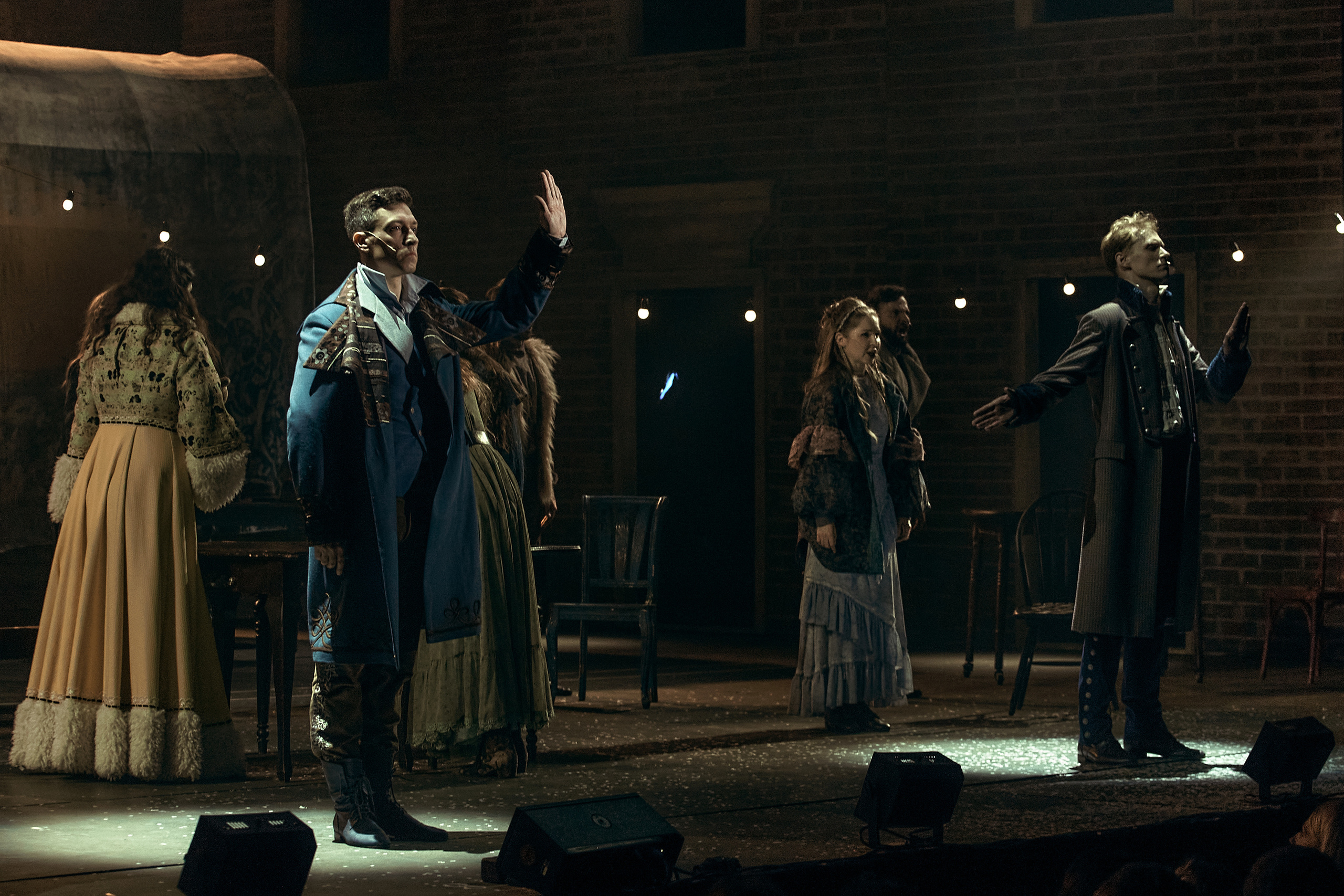 Онегин. Театр на Таганке. Фотограф Нина Антонова