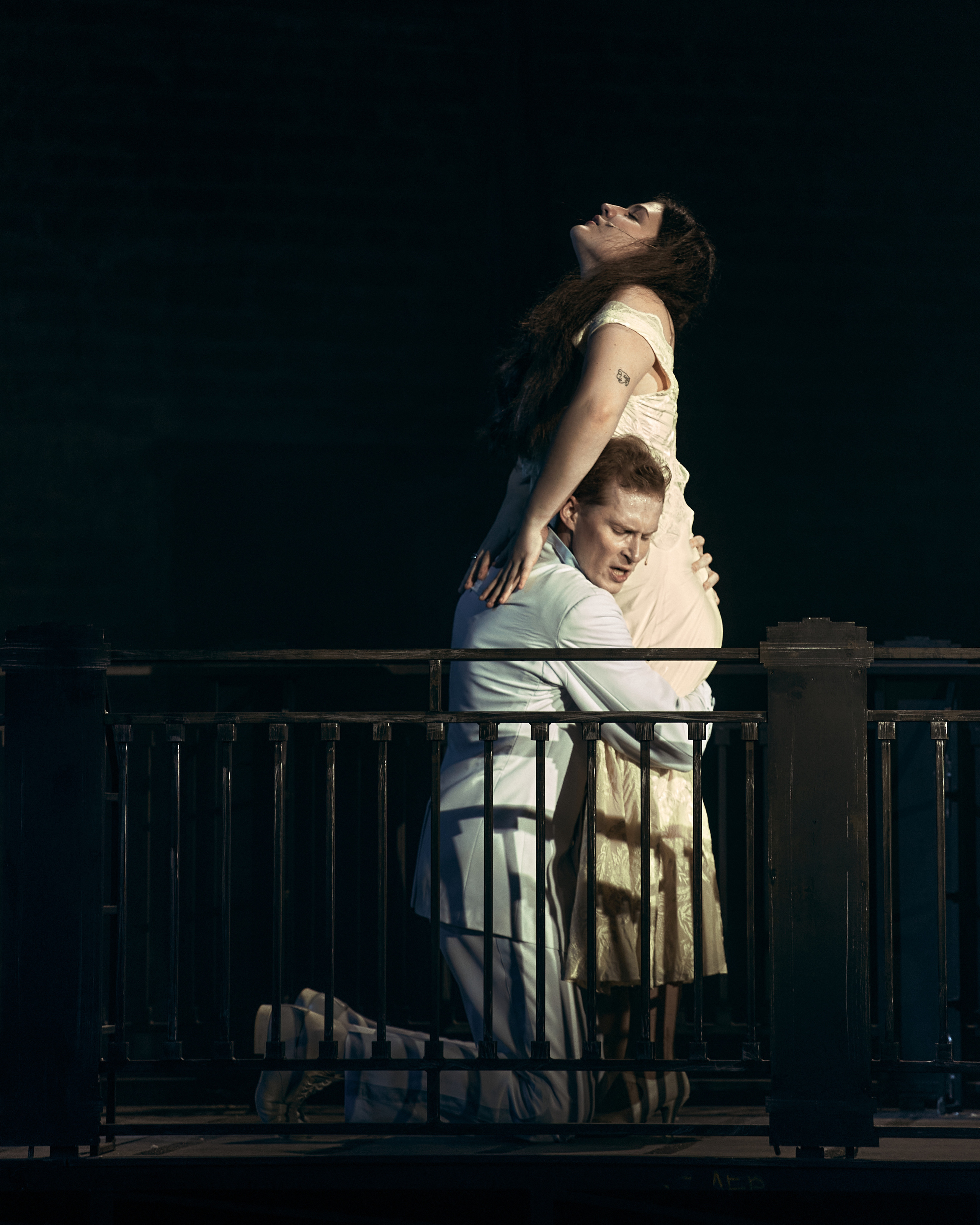 Онегин. Театр на Таганке. Фотограф Нина Антонова