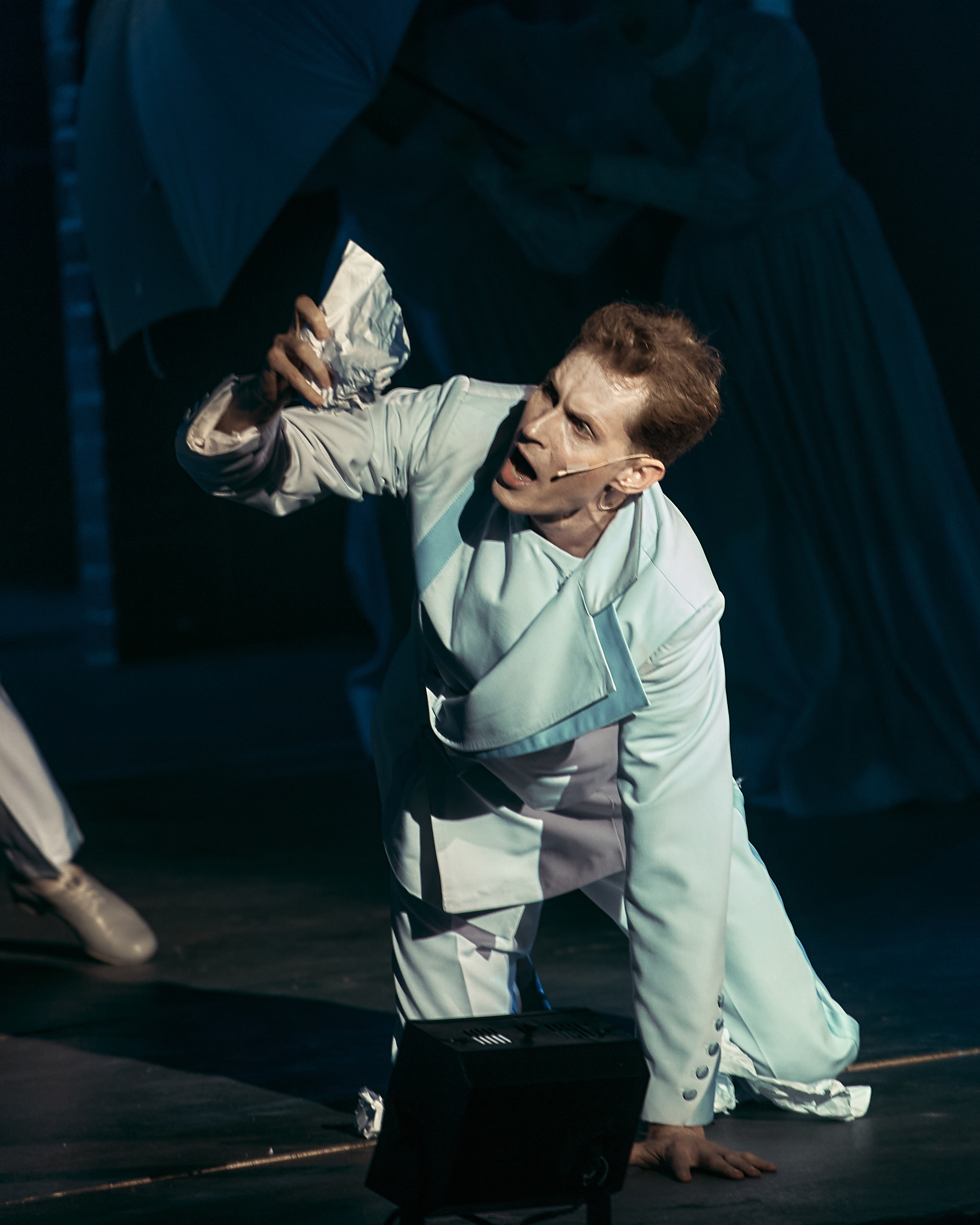 Онегин. Театр на Таганке. Фотограф Нина Антонова