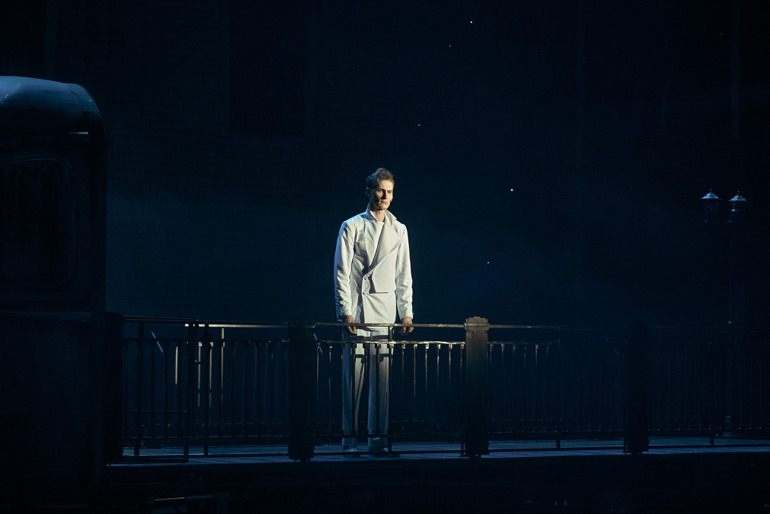 Онегин. Театр на Таганке. Фотограф Нина Антонова