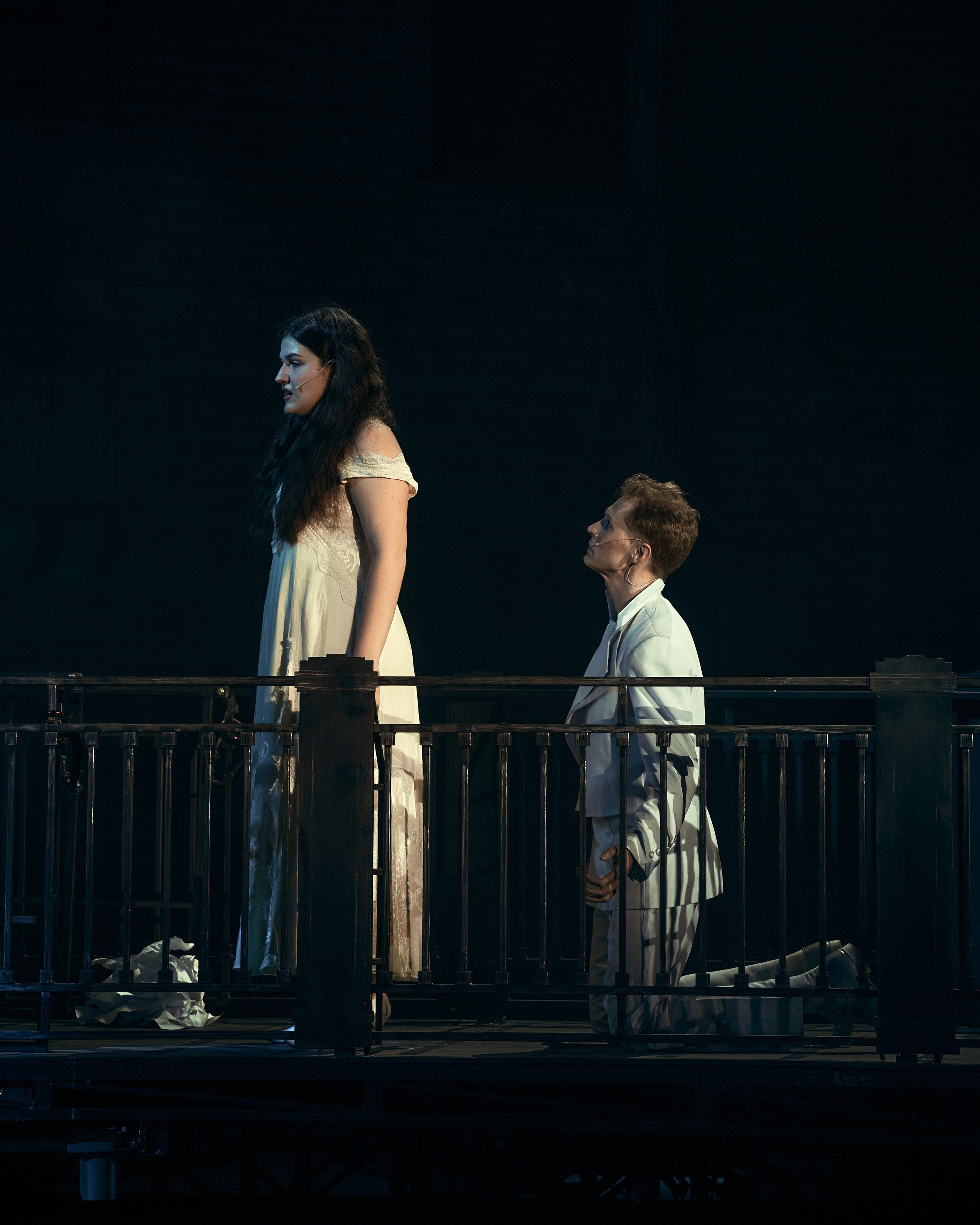 Онегин. Театр на Таганке. Фотограф Нина Антонова