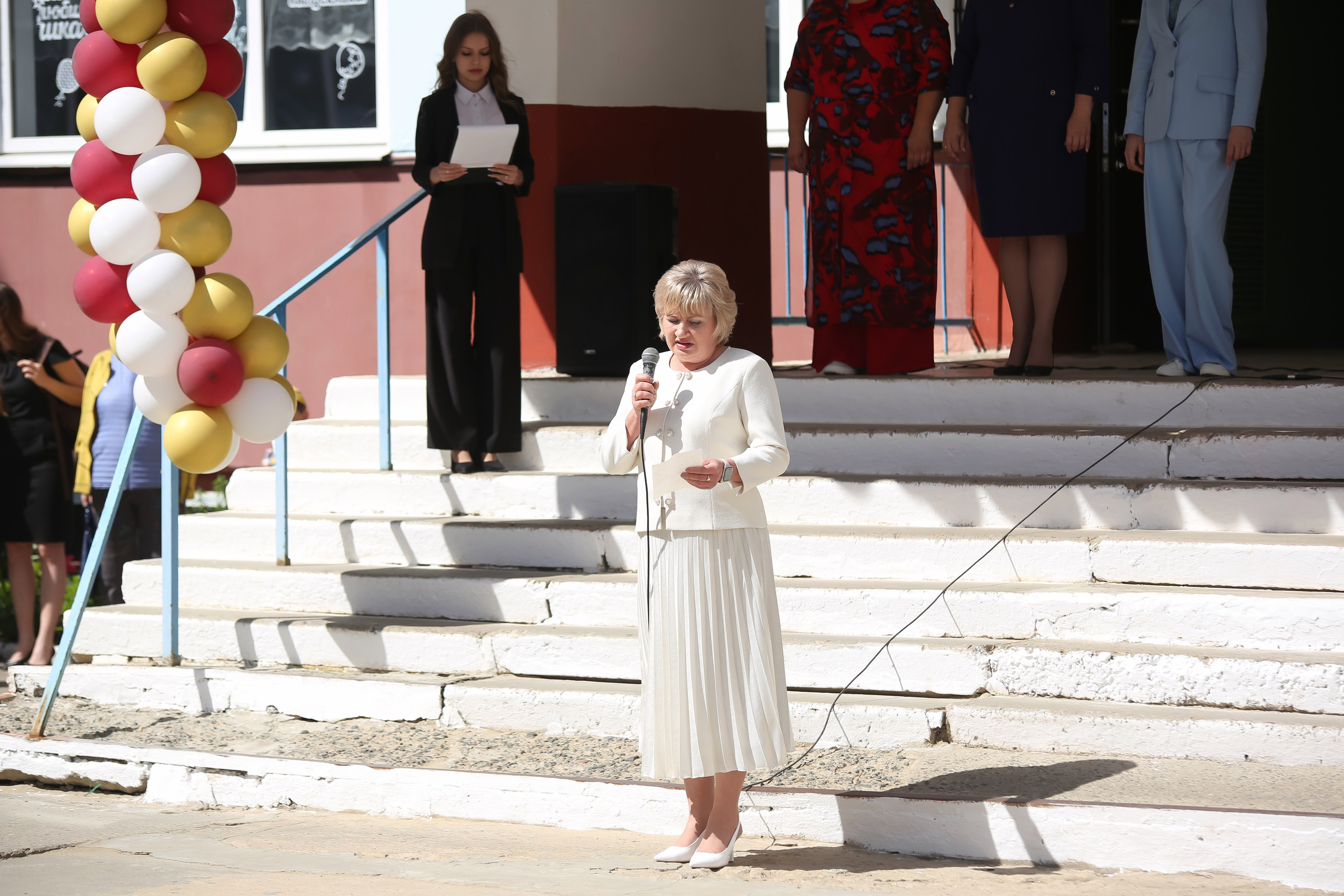 ЛИНЕЙКА «ПОСЛЕДНИЙ ЗВОНОК» 9 ШКОЛА 2024 г МЦЕНСК. ТВОЙ АЛЬБОМ / ТВОИ ПРАВИЛА