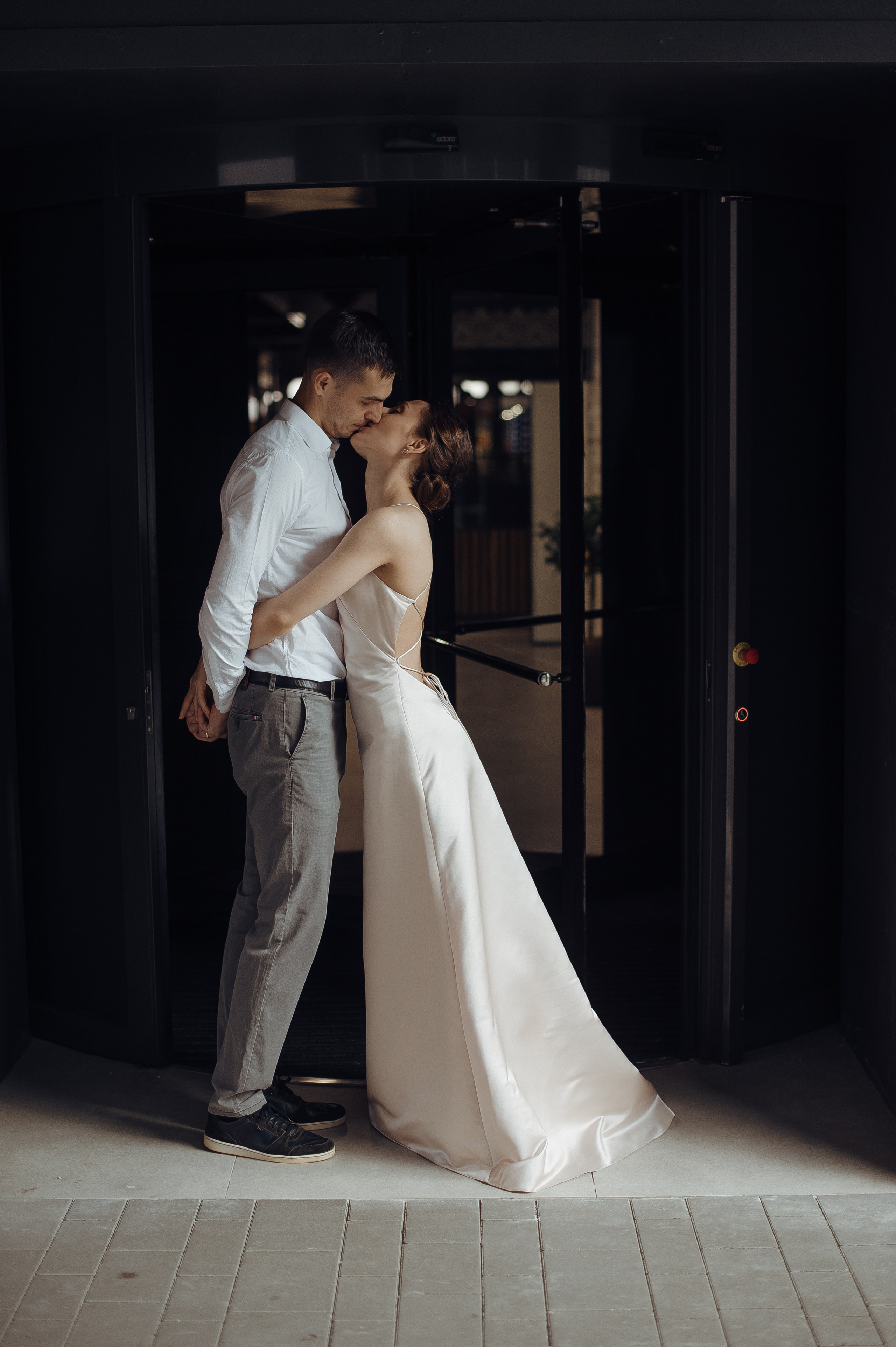 Свадебный вечер Ивана и Татьяны, любовь на закате. Свадебный фотограф в Ярославле Денис Медоваров