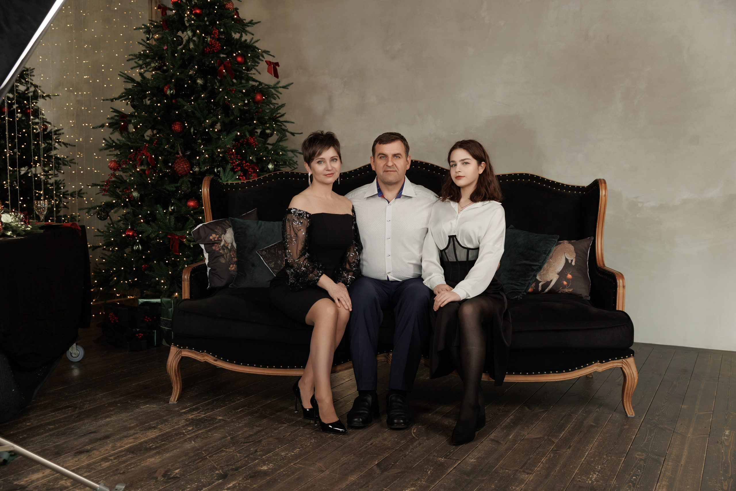 Наталья с семьей. Фотограф женского портрета, беременности и материнства Харькова Елена