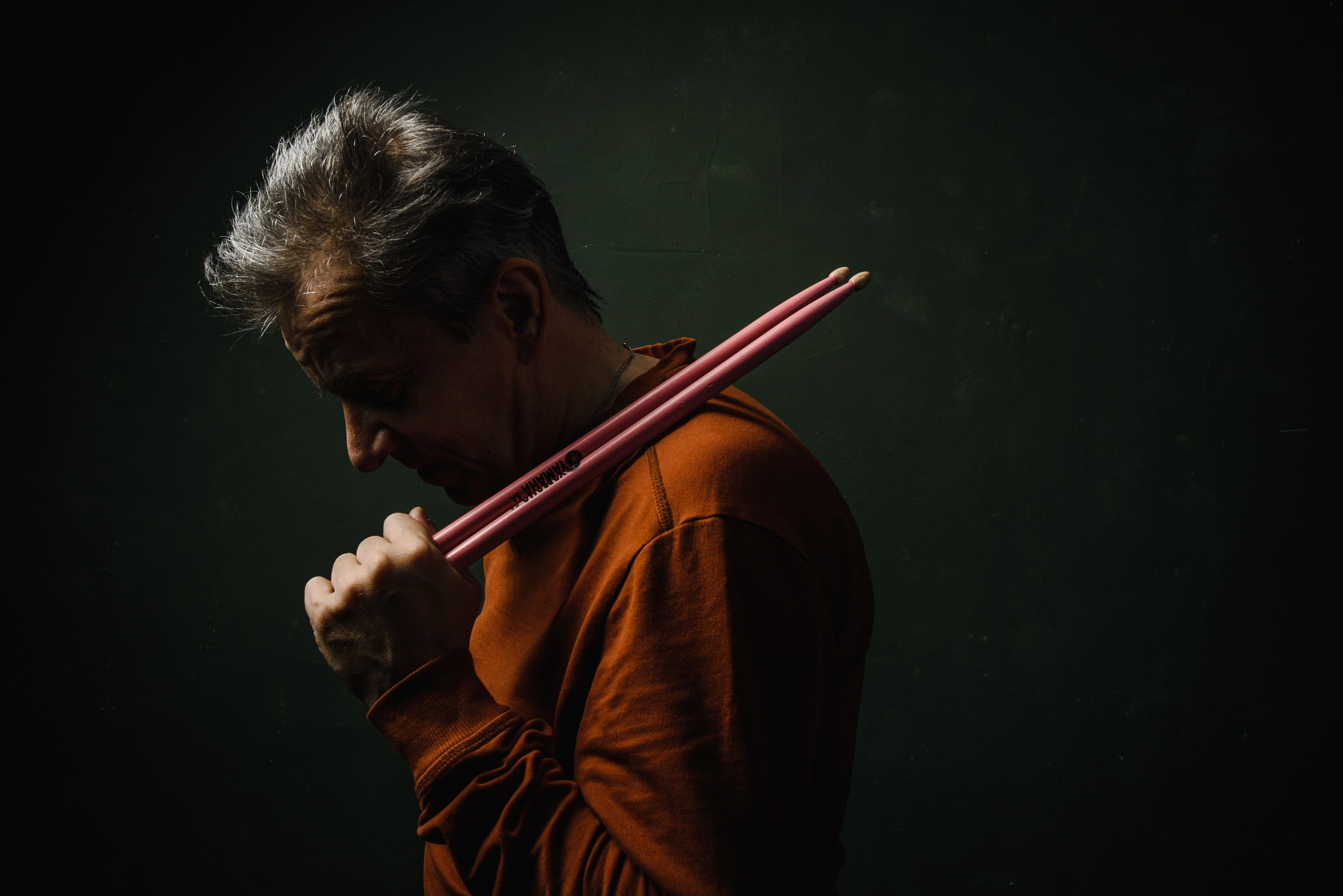 Замечательный барабанщик Игорь Черидник. Фотограф Денис Неместо, портрет, репортаж