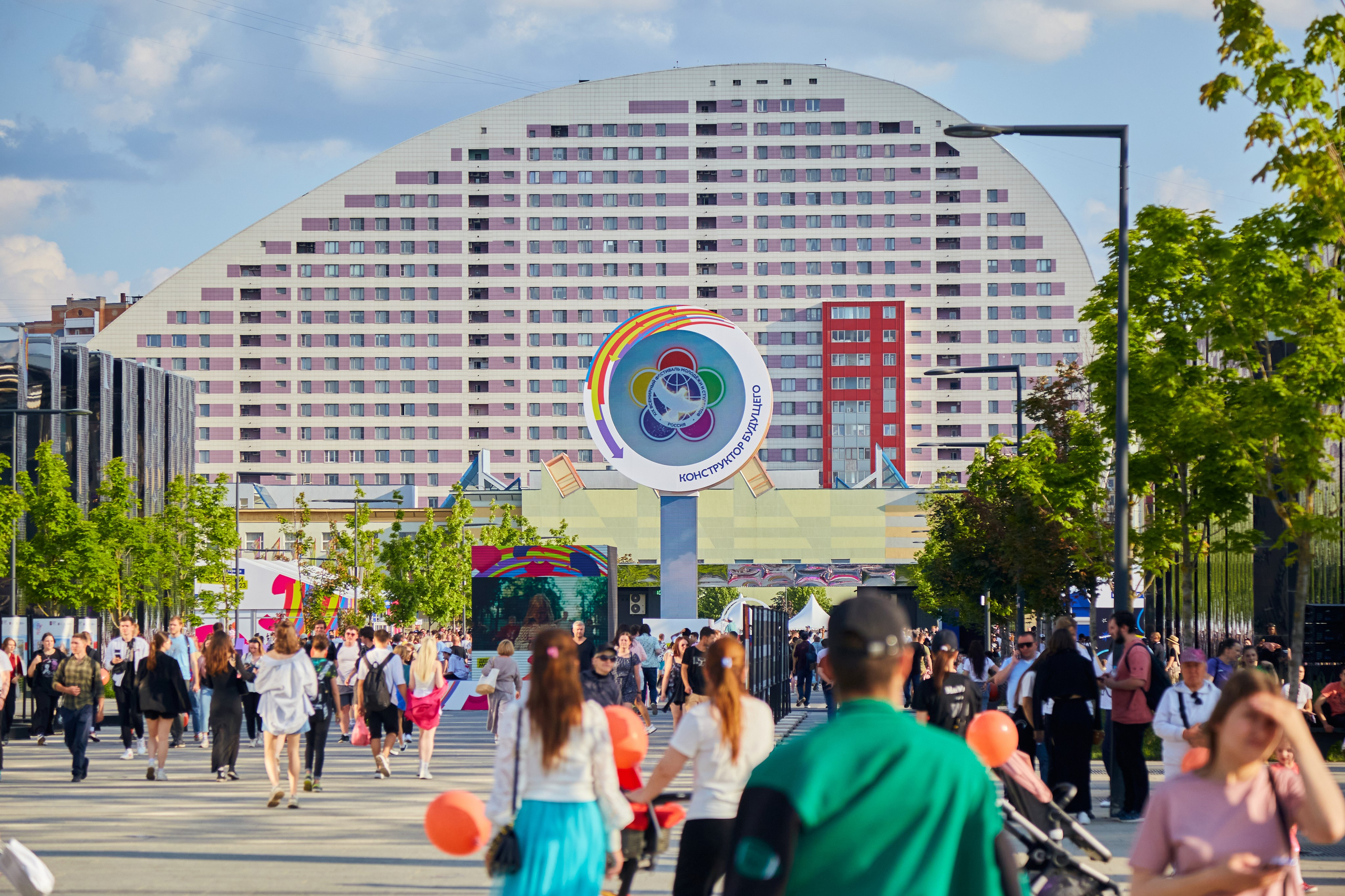 День молодёжи 2024. Шилов Арсений — репортажный фотограф в Москве