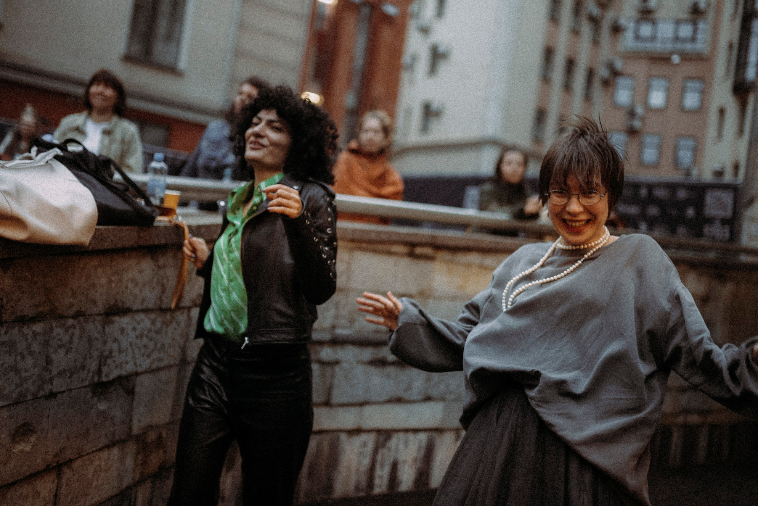 2024. Стрит-фотография, полная абсурда, идиотизма и красоты