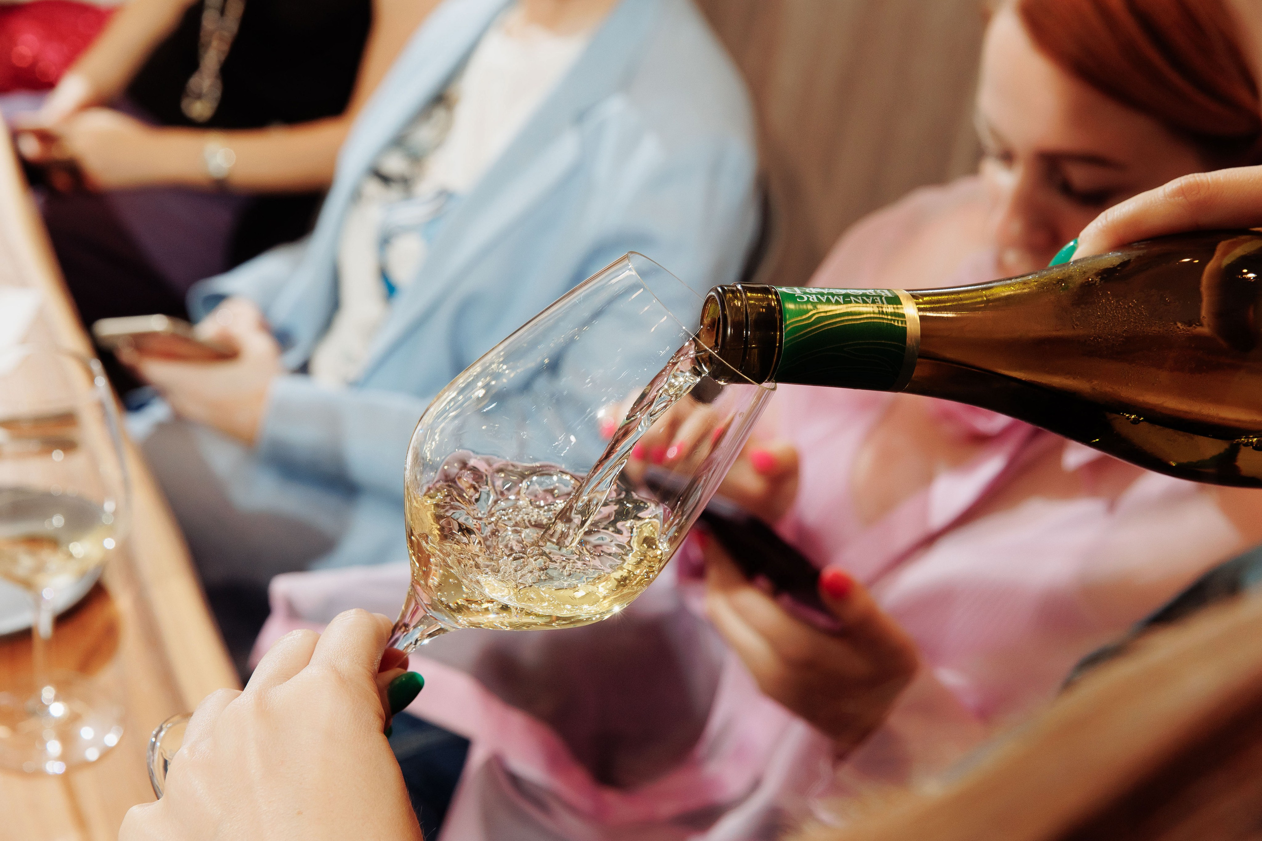 Дегустация Вина в SimpleWine. Репортажный фотограф на мероприятие в Москве Алексей Терентьев