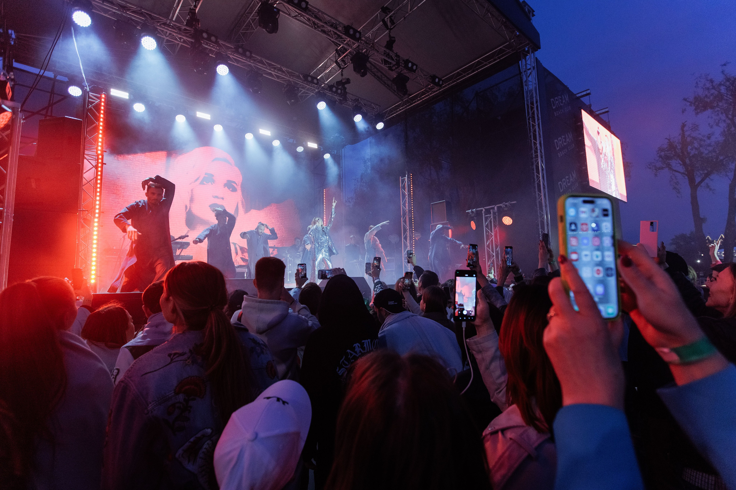 Остров мечты Dream Beach Club (Открытие открытого бассейна в Москве). Репортажный фотограф на мероприятие в Москве Алексей Терентьев