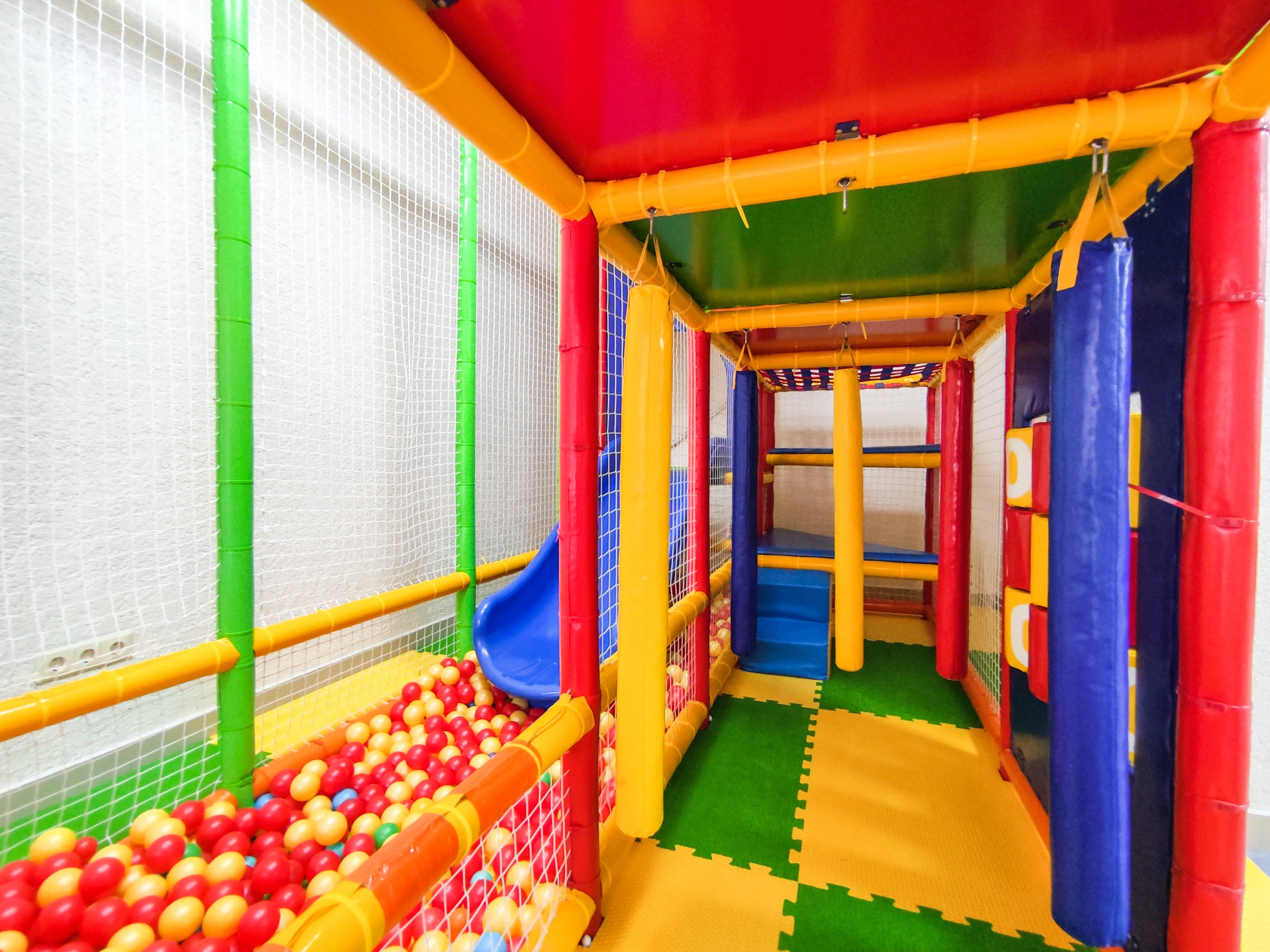 Детский центр. Семейный фотодуэт Ирина и Николай Власьевы. Фотосессии в Новосибирске