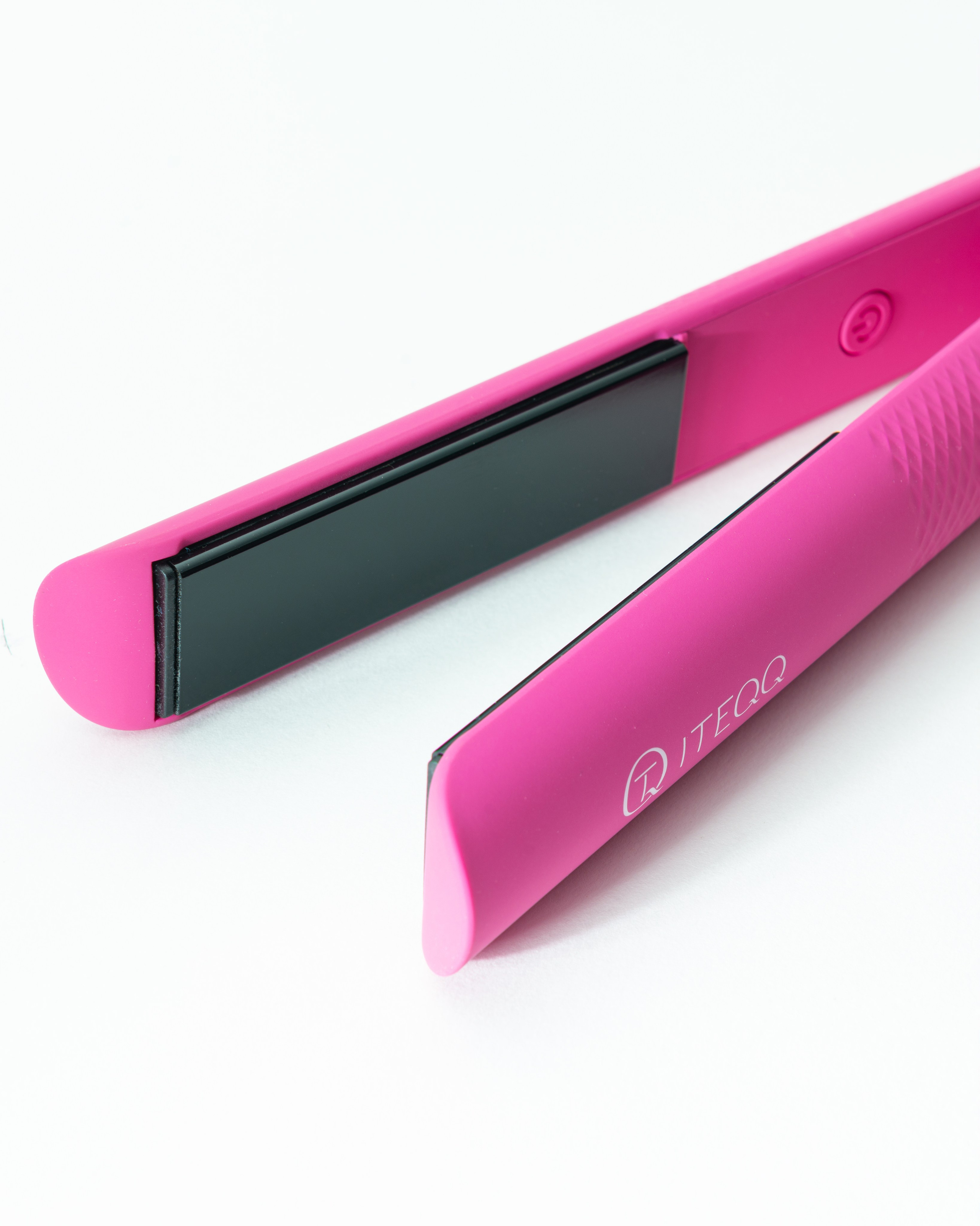 Каталог для ITEQQ. Коммерческий фотограф в Москве Билуши Василиса