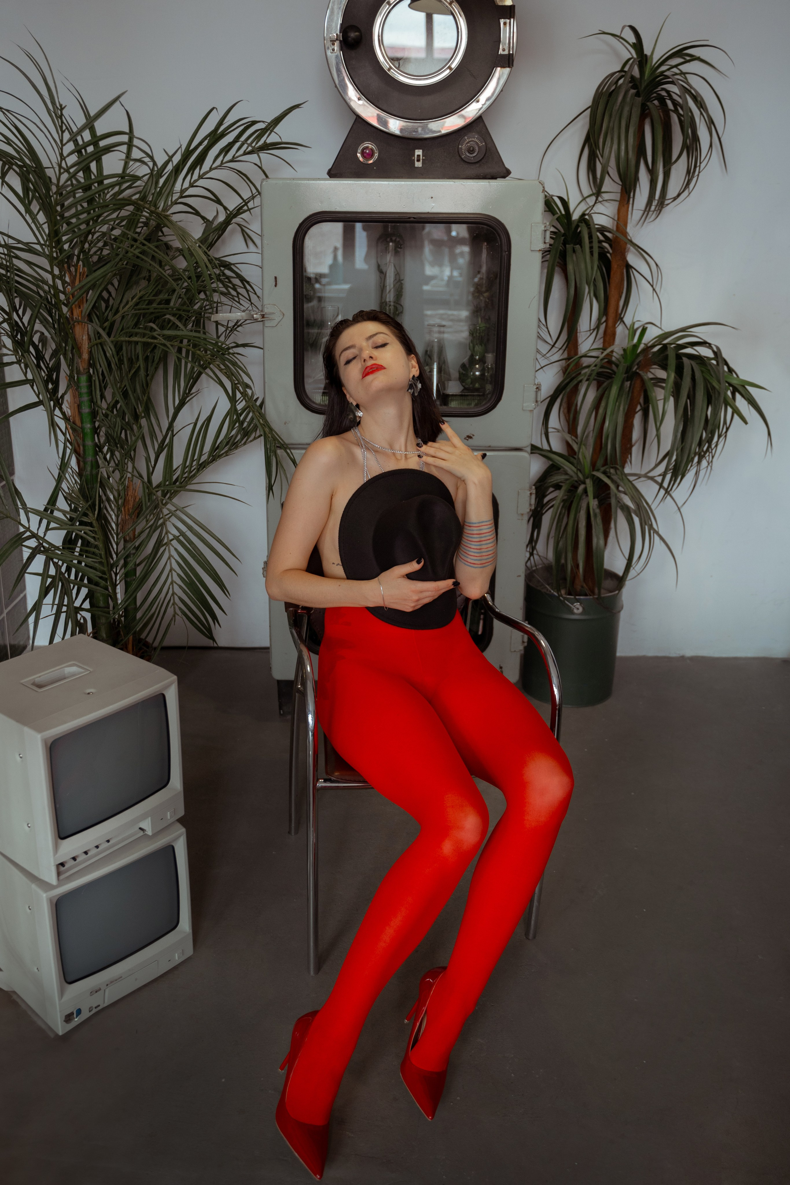 Красные колготки. Фотограф Тимофеева Любовь