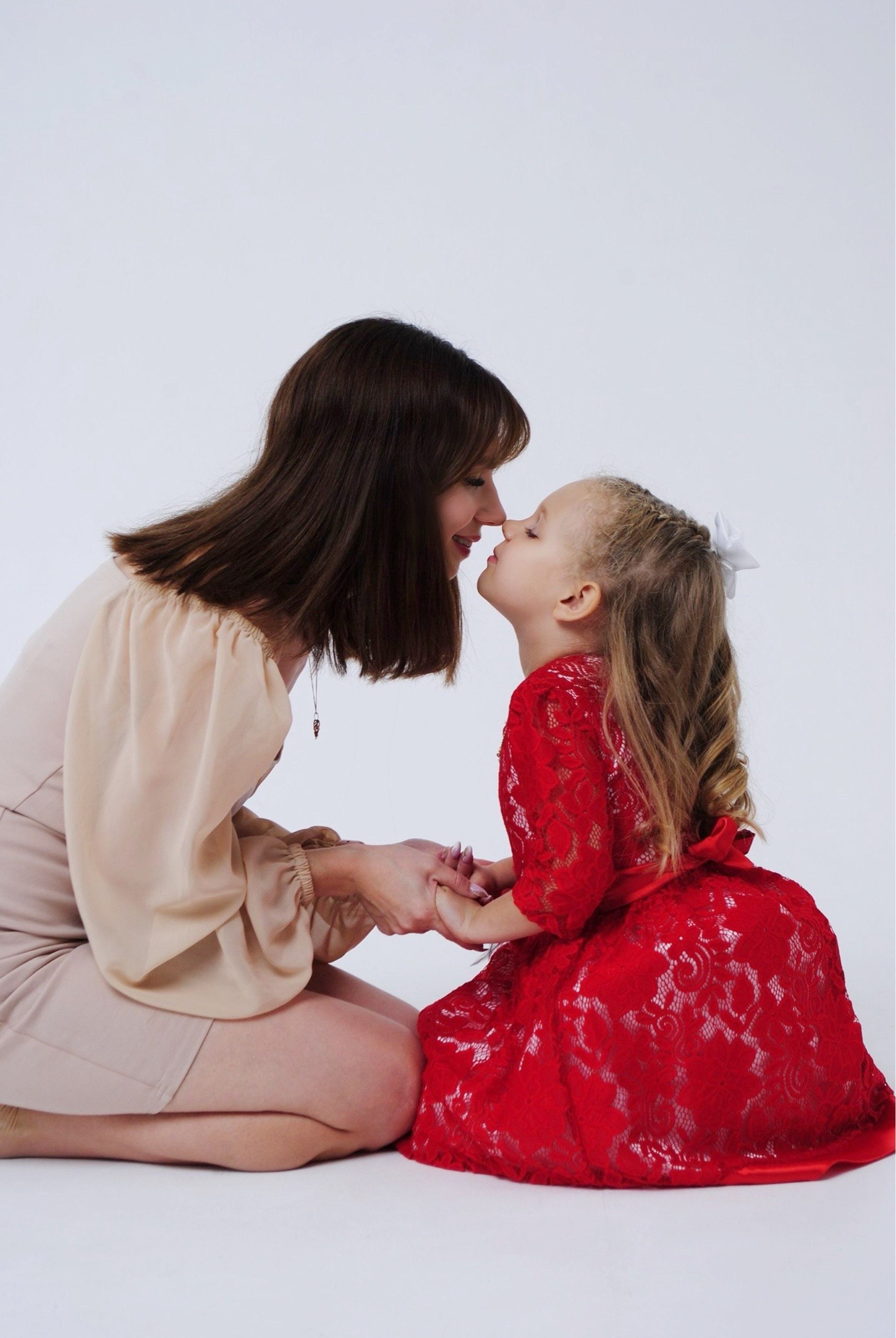 Анастасия и дочки. Фотограф Мария Мусаелян