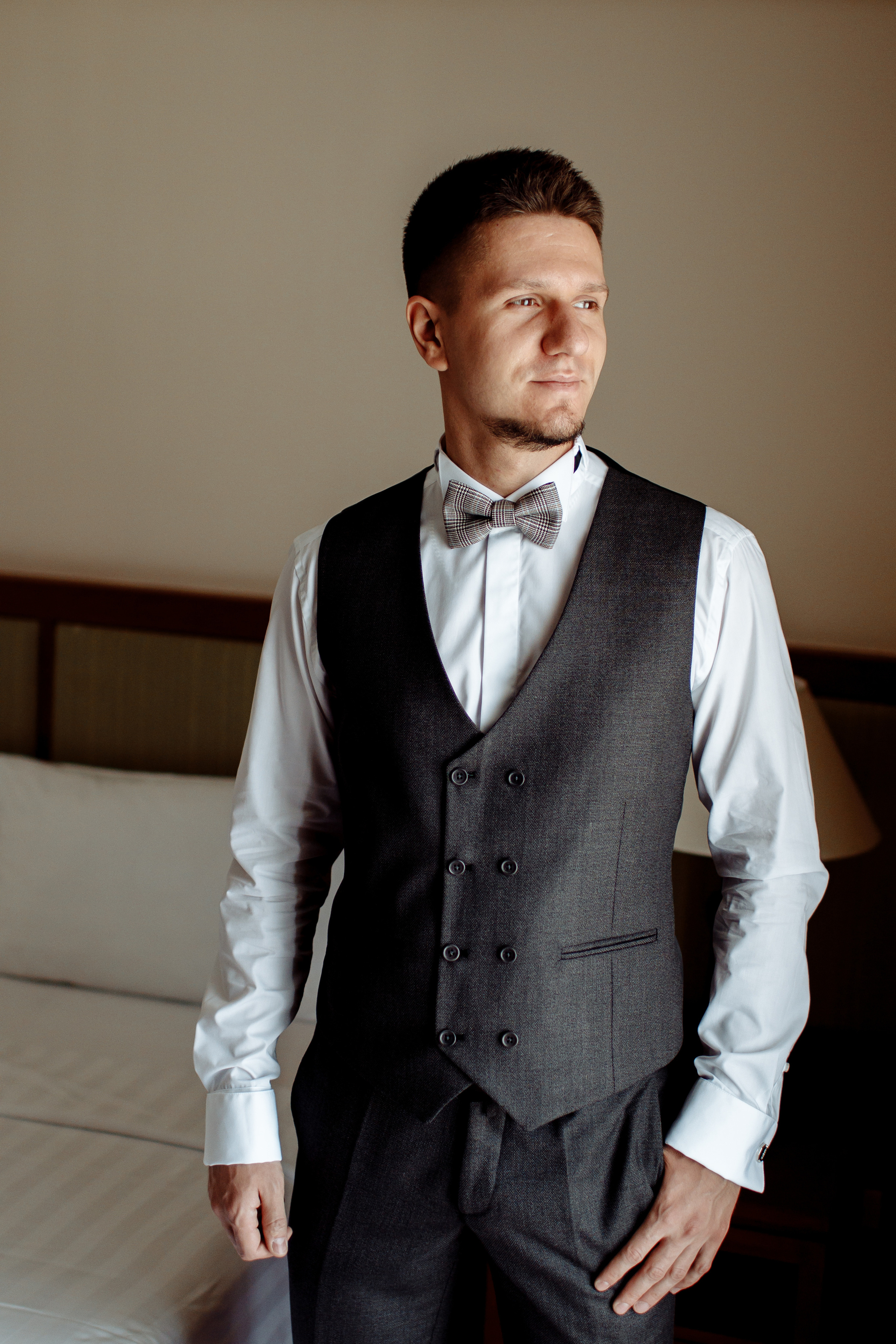 Шикарная невеста на изумрудном берегу острова Пхукета. Фотограф на Пхукете в Таиланде