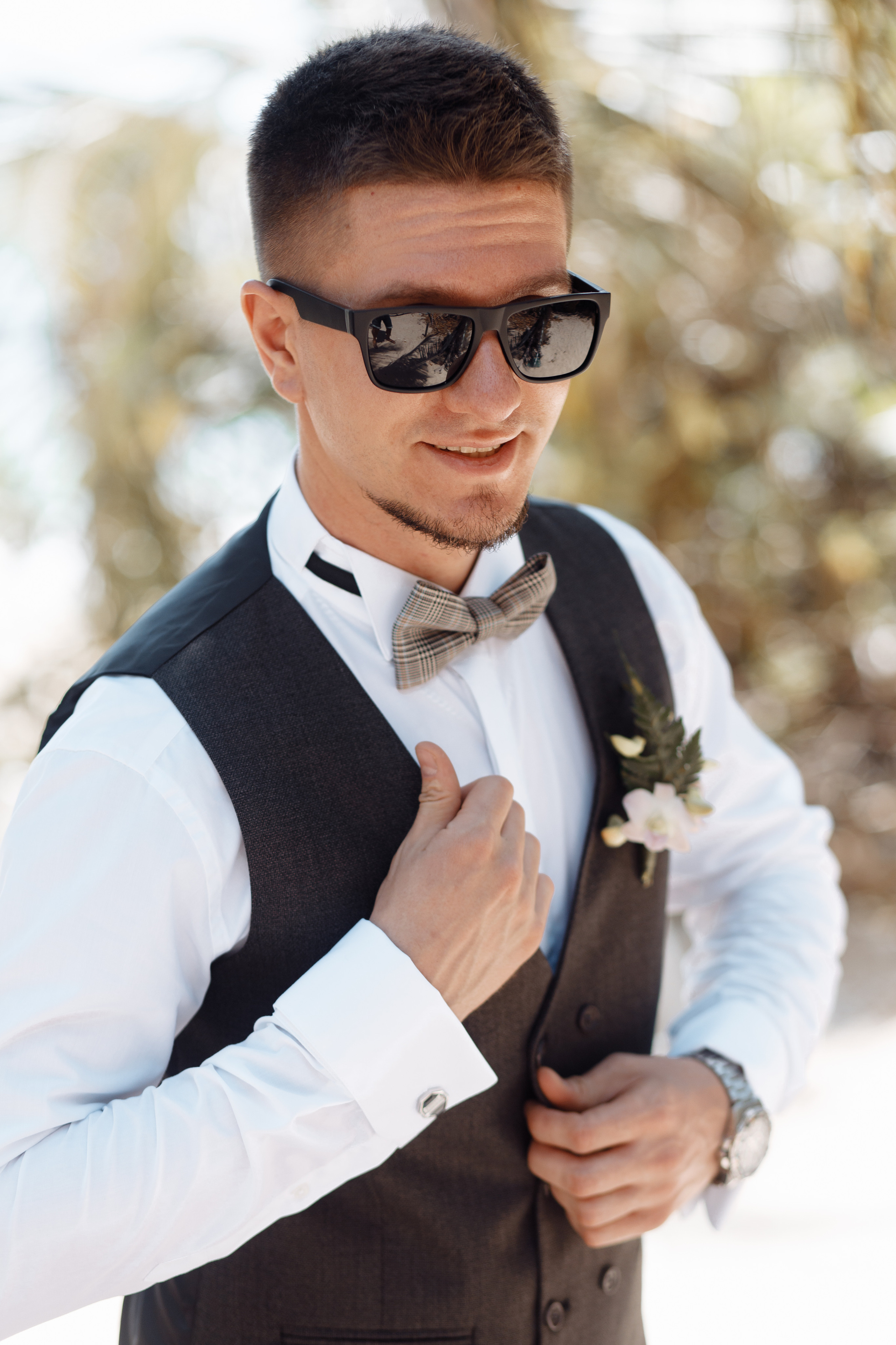 Шикарная невеста на изумрудном берегу острова Пхукета. Фотограф на Пхукете в Таиланде