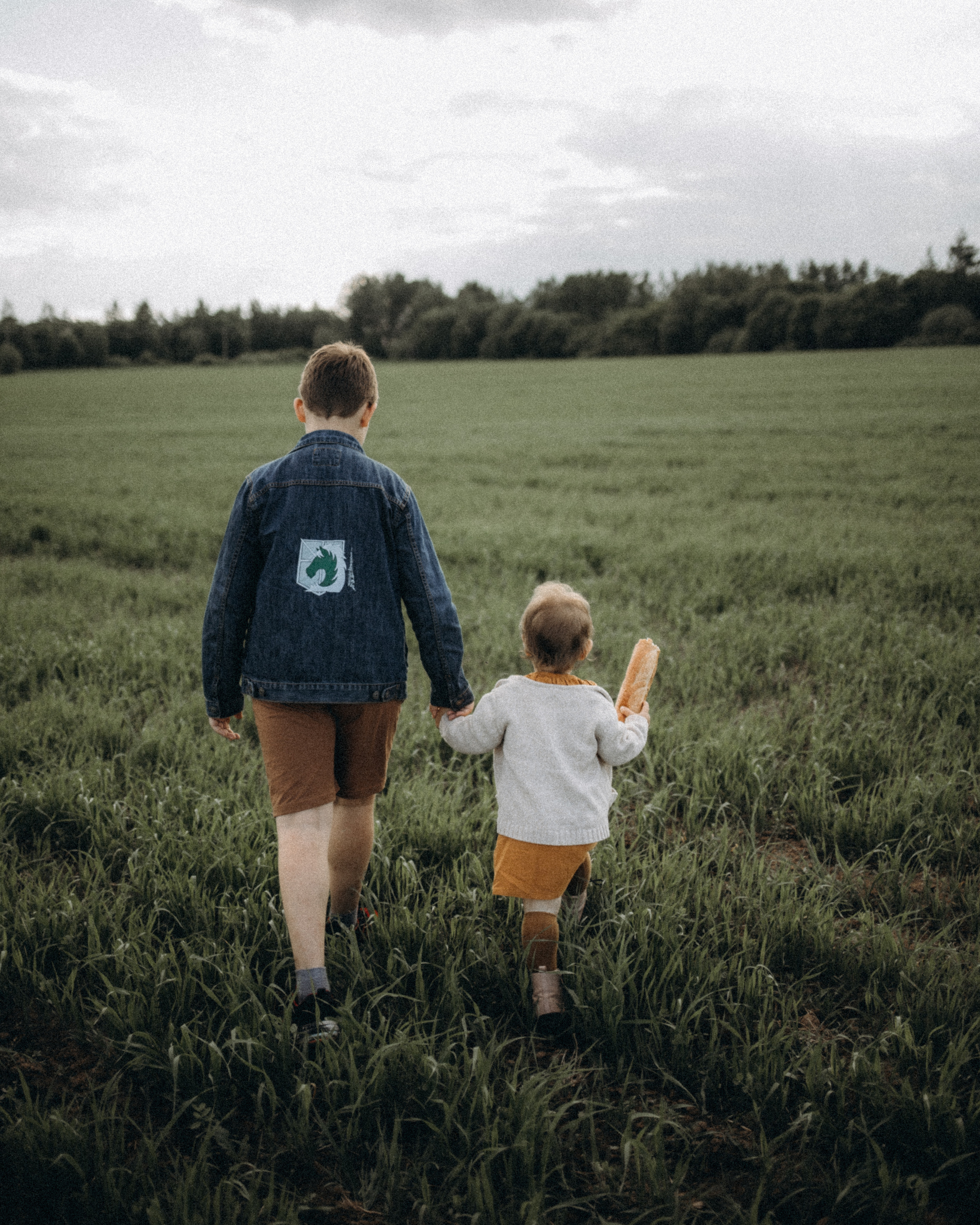 Один батон на двоих