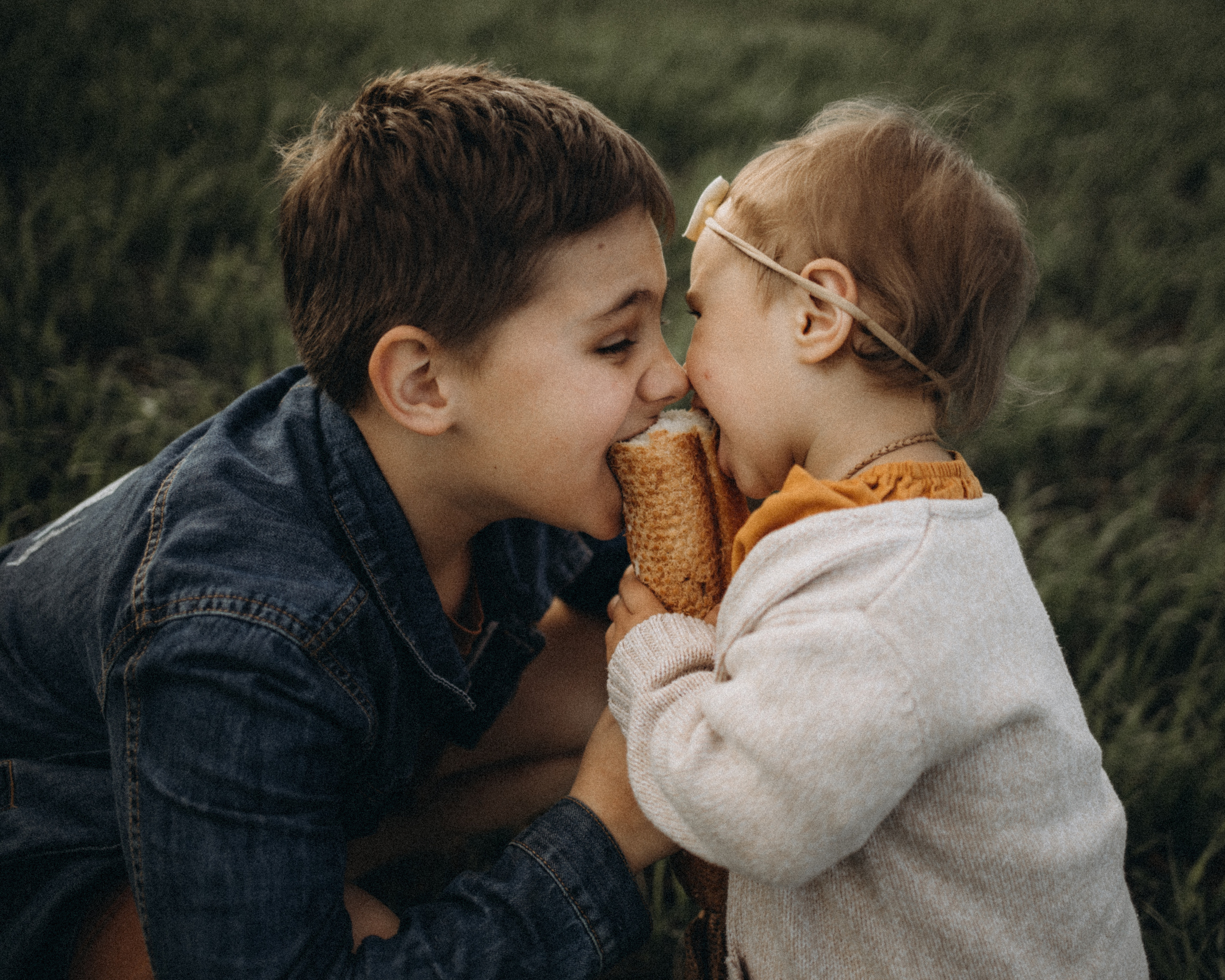 Один батон на двоих