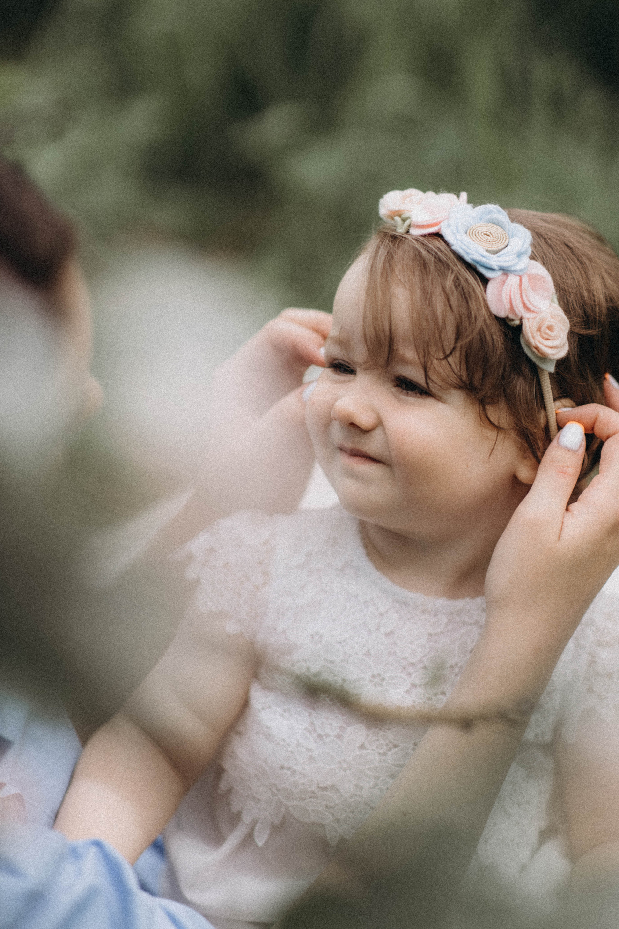 Среди яблонь