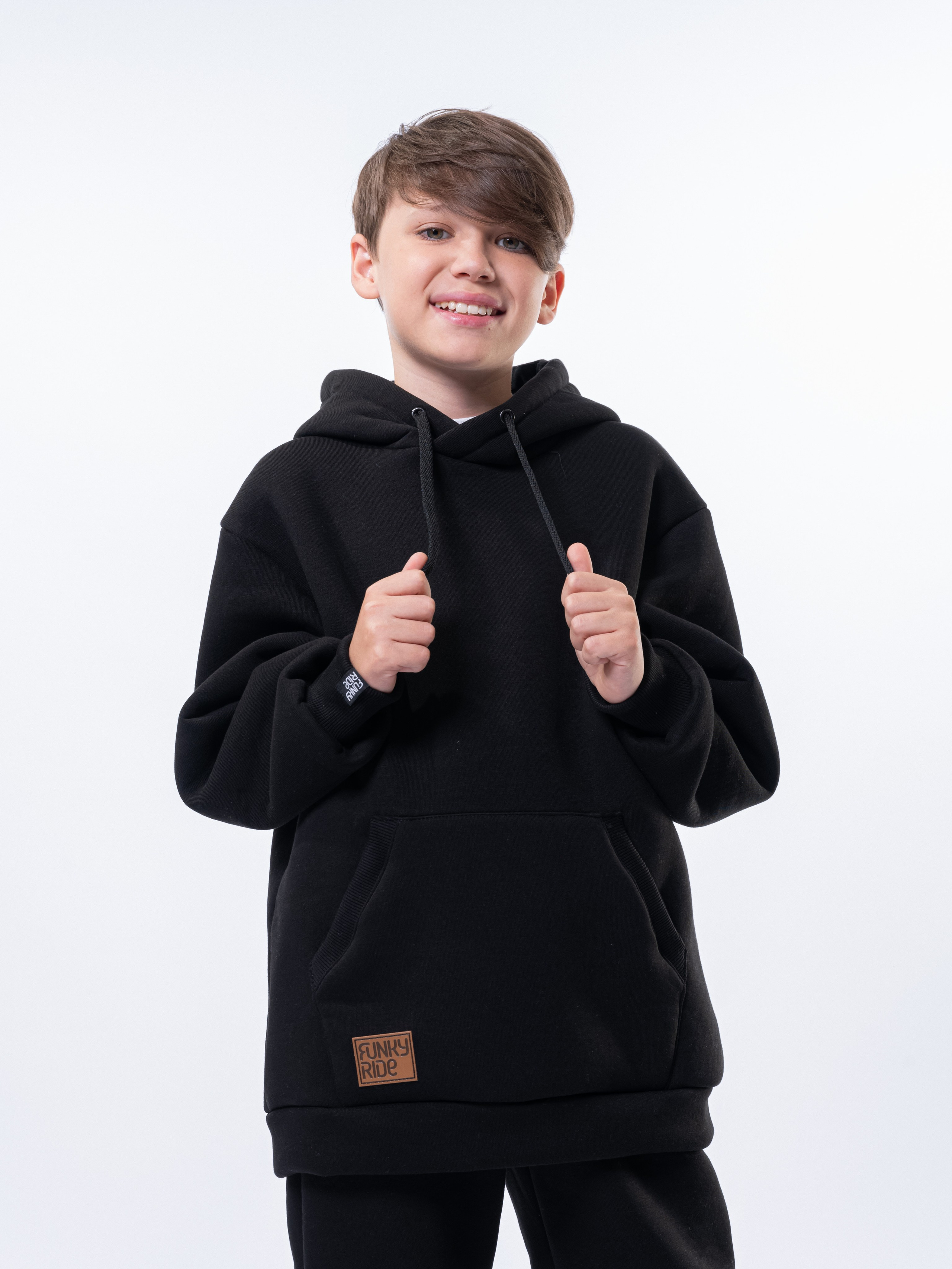 Каталог Дети. Студия рекламной и предметной съемки товаров WELKO Studio