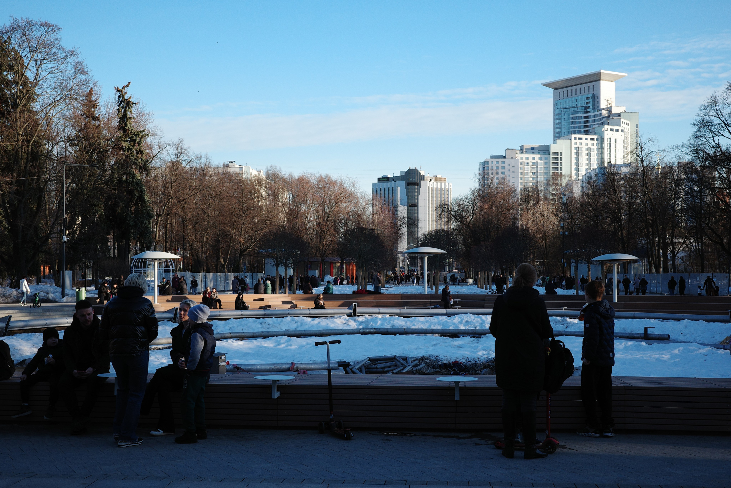 #44: Парк «Сокольники» / март 2026. Проект «Фотокладовка»: блог уличной фотографии в формате street photo