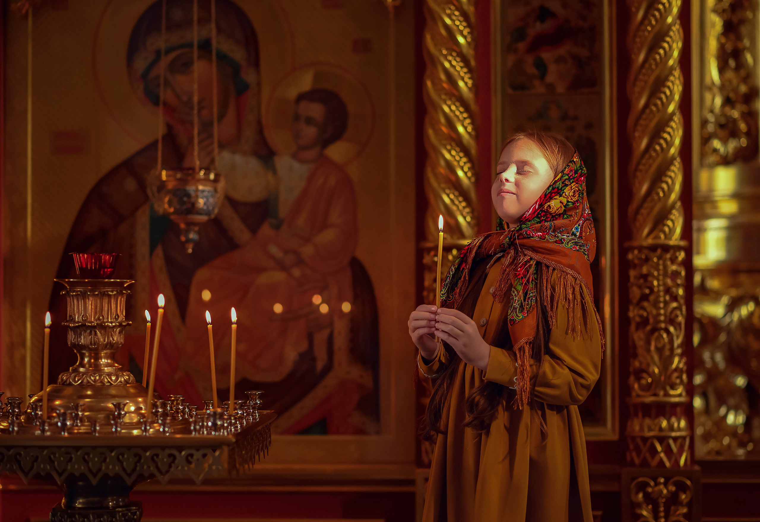 Ангелина. Фотографы крещения/венчания  Красноярск Татьяна и Вячеслав Переваловы