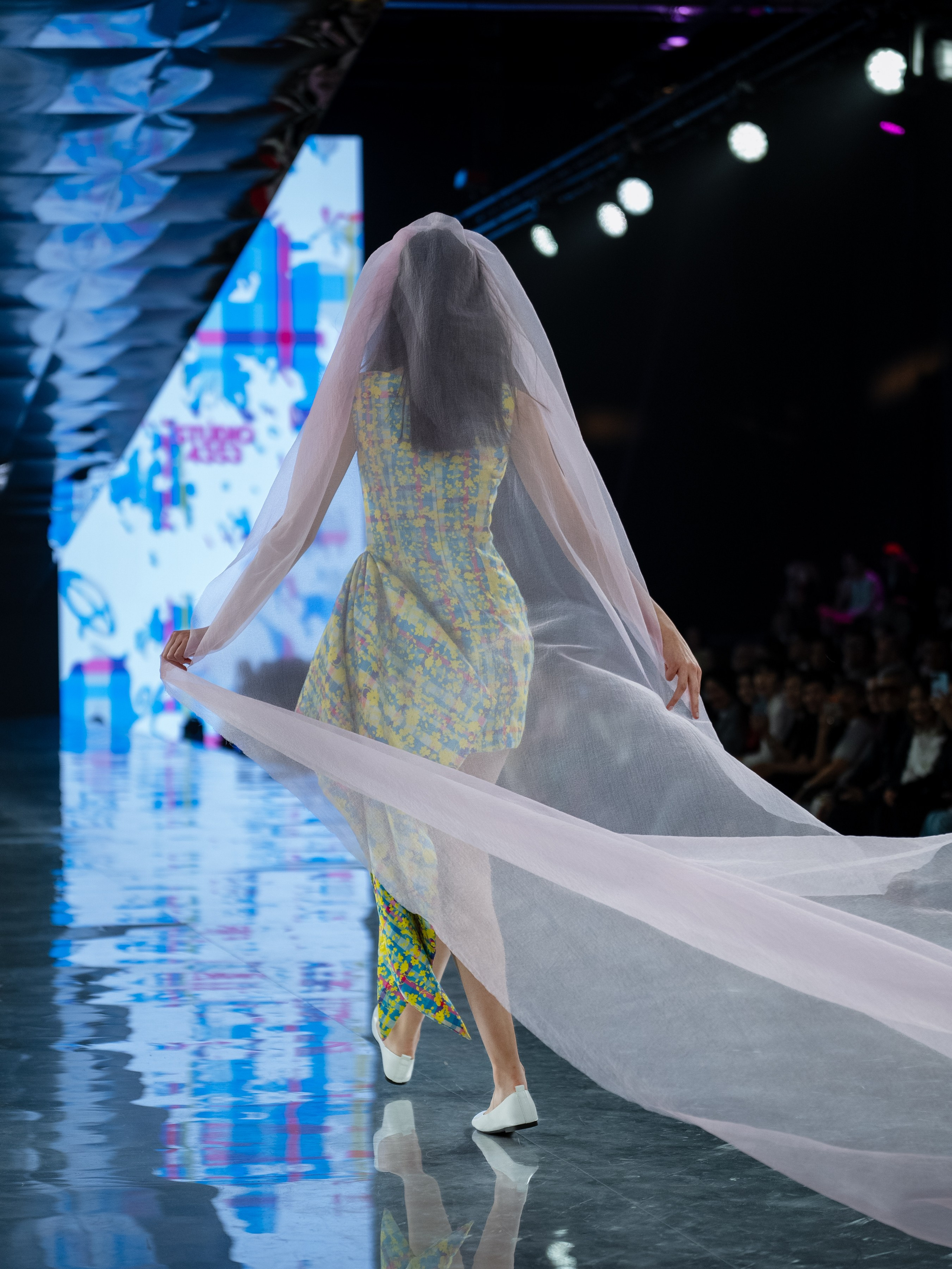 Visa Fashion Week Studio 4353. Сайт Алматинского НЮ АРТ, будуар и фэшн фотографа Дениса Карпенко