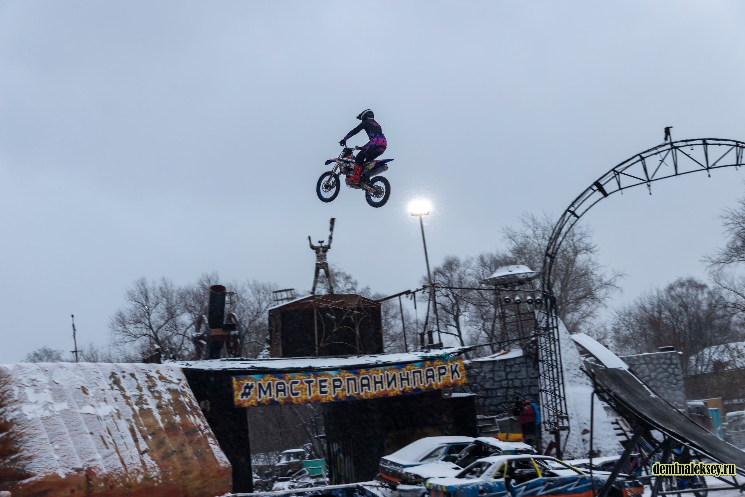 Танки против Монстр-Траков. Репортажный, семейный и студийный фотограф в Москве Демин Алексей