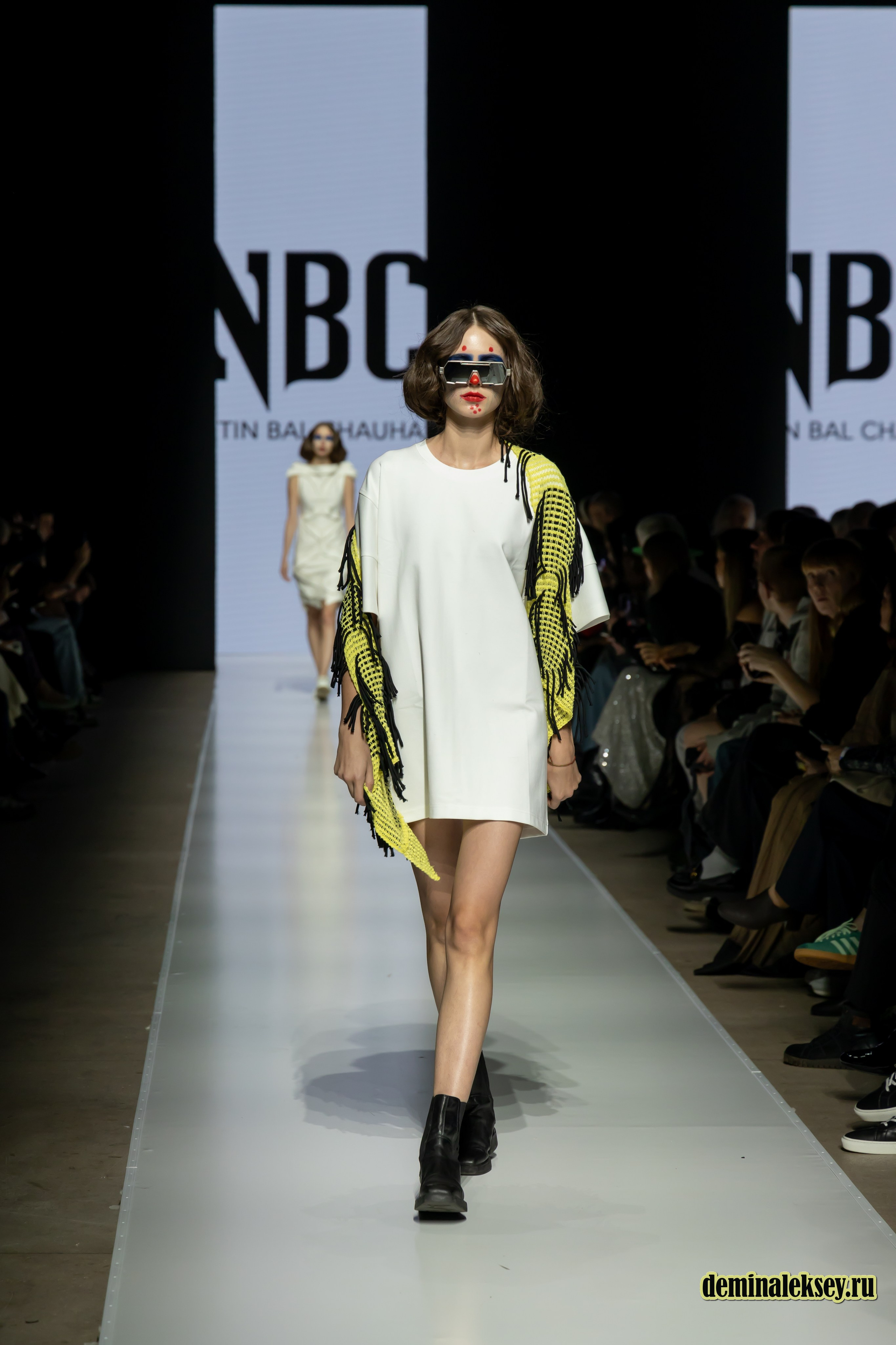 Московская неделя моды 2024 9 октября дизайнер NITIN BAL CHAHUAN presented by Fashion Design Council of India. Репортажный, семейный и студийный фотограф в Москве Демин Алексей