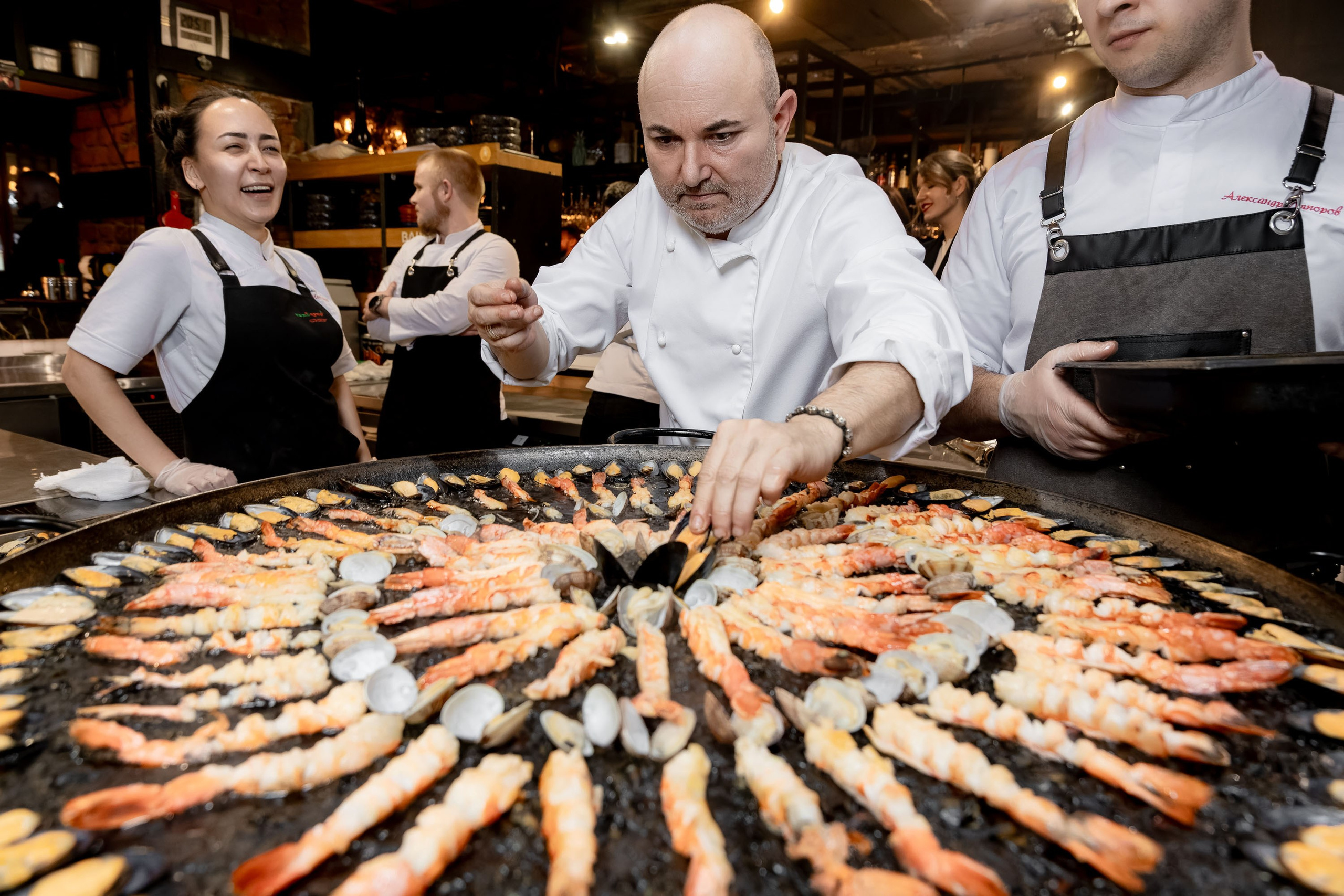 ИСПАНСКИЙ УЖИН в ресторане Ваще Огонь. Фотограф в Самаре Максим Тырин