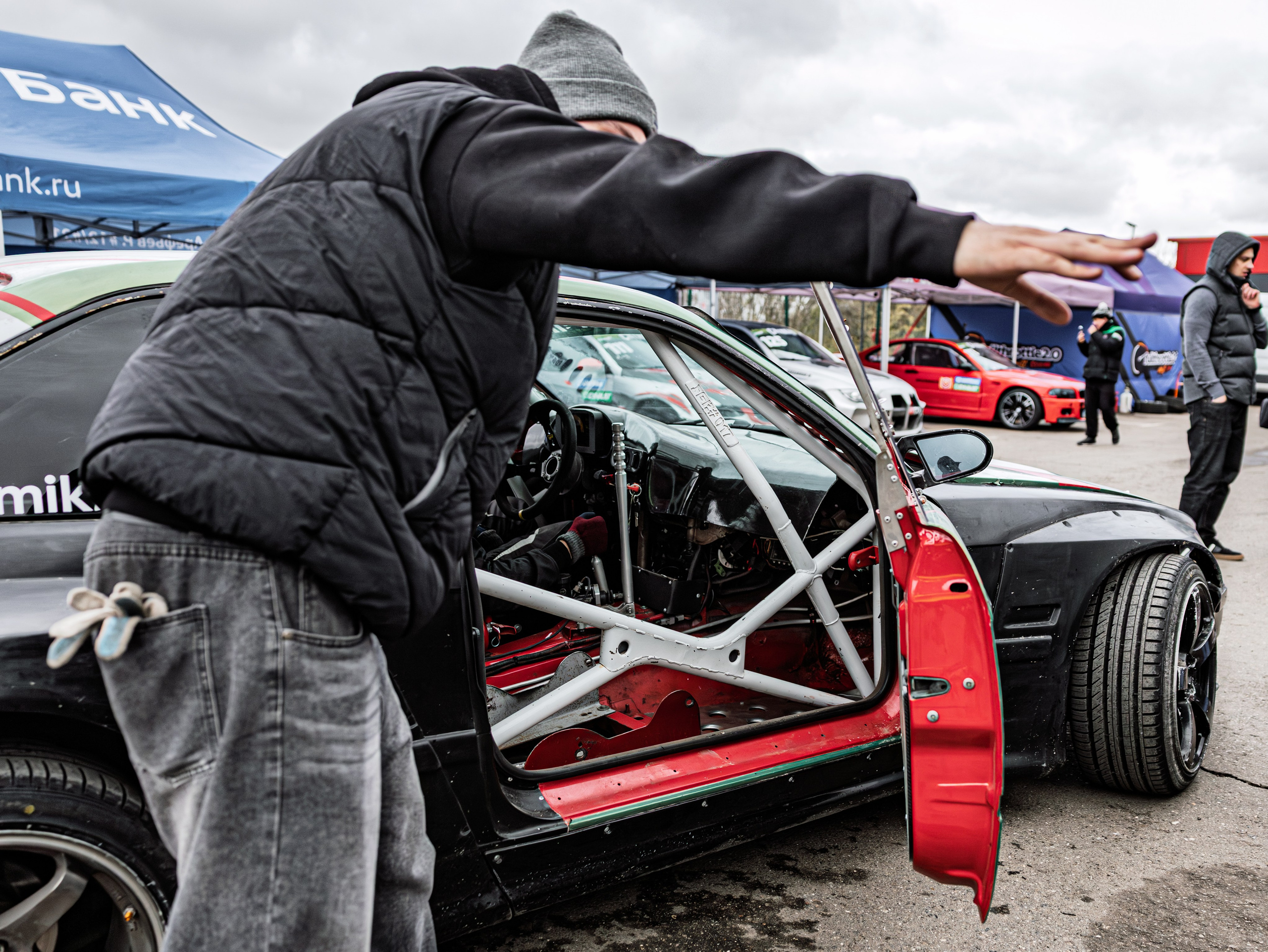 AUTO. Репортажный, портретный фотограф, фотохудожник Катя Санникова