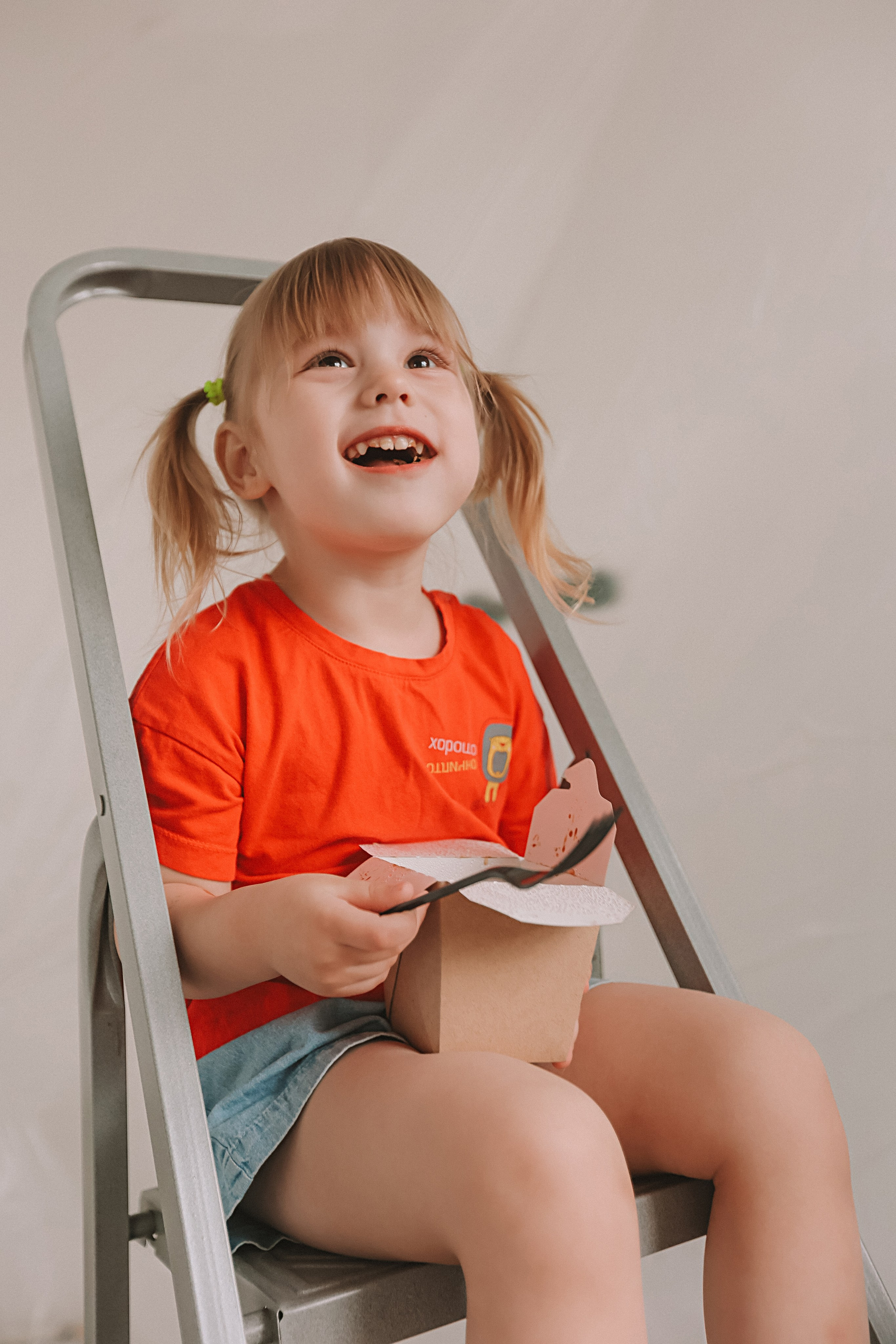 Ремонт. Семейный фотограф Тюмень, фотограф на роды Салмина Мария