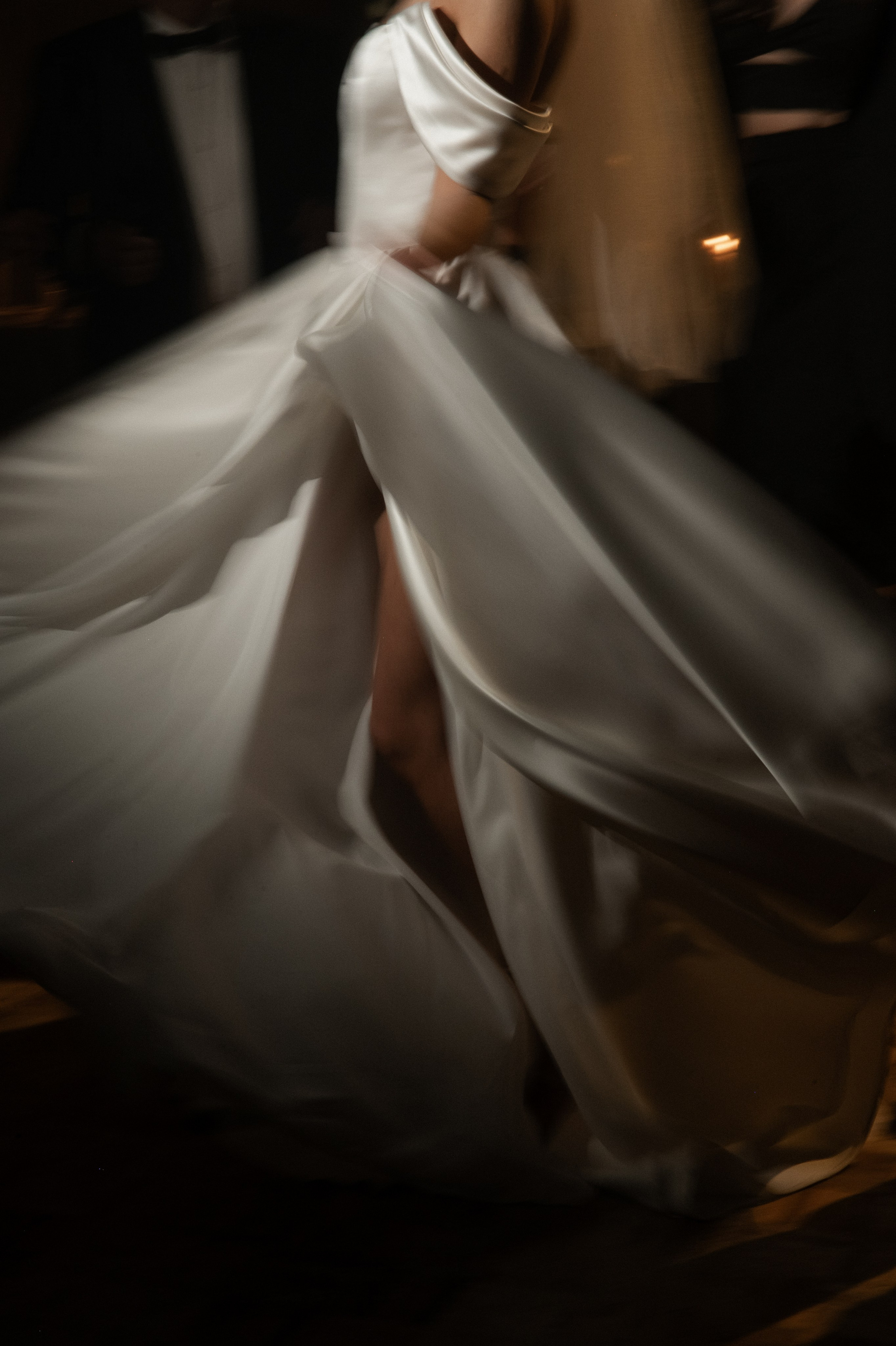 Камерный свадебный ужин при свечах в старинном особняке в фотостудии 21. Kult. Ярослава Ерина — свадебный фотограф в Москве