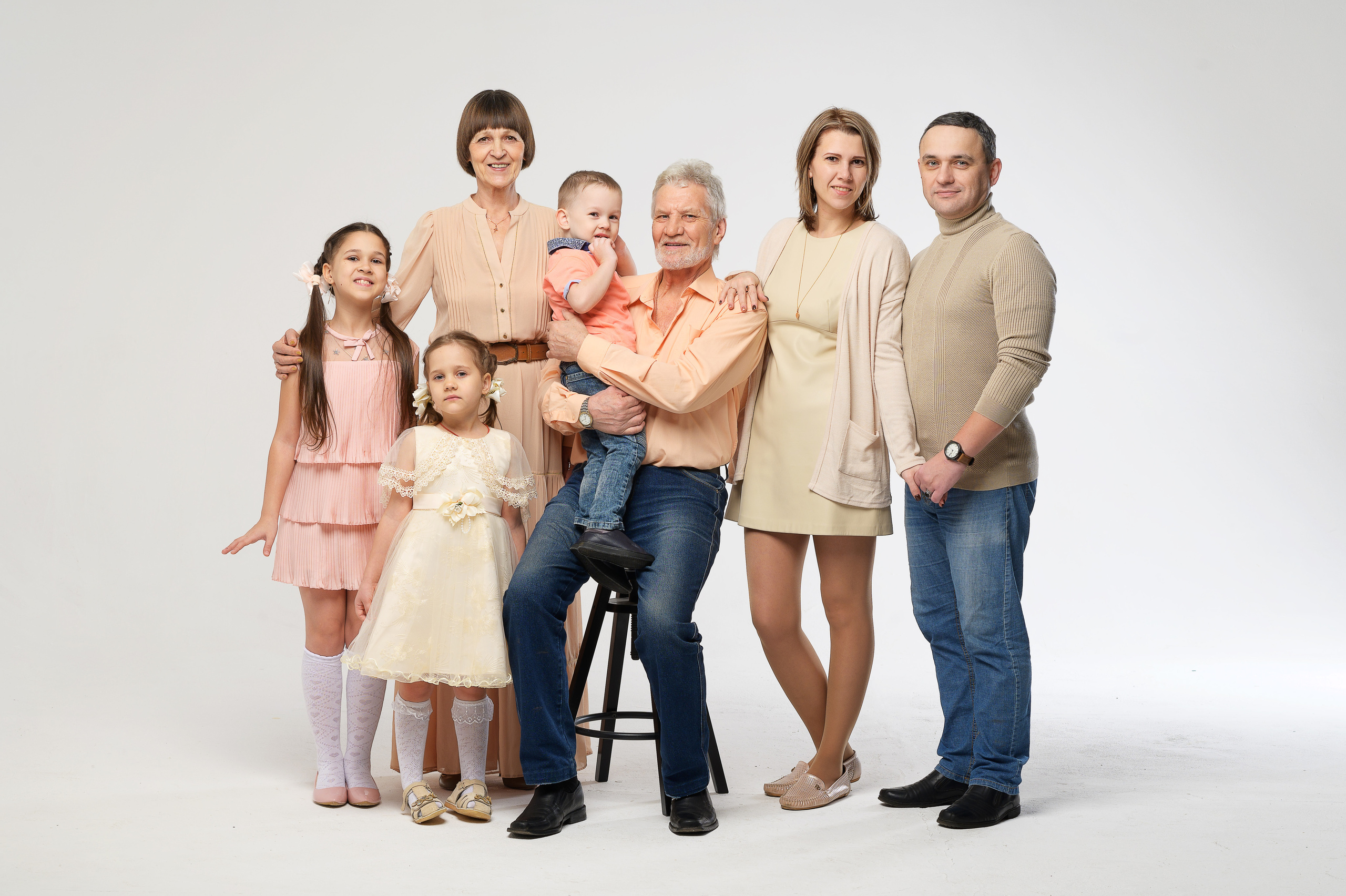 Семейная фотосессия в студии Малевич. Фотограф во Владимире Ирина Курицына