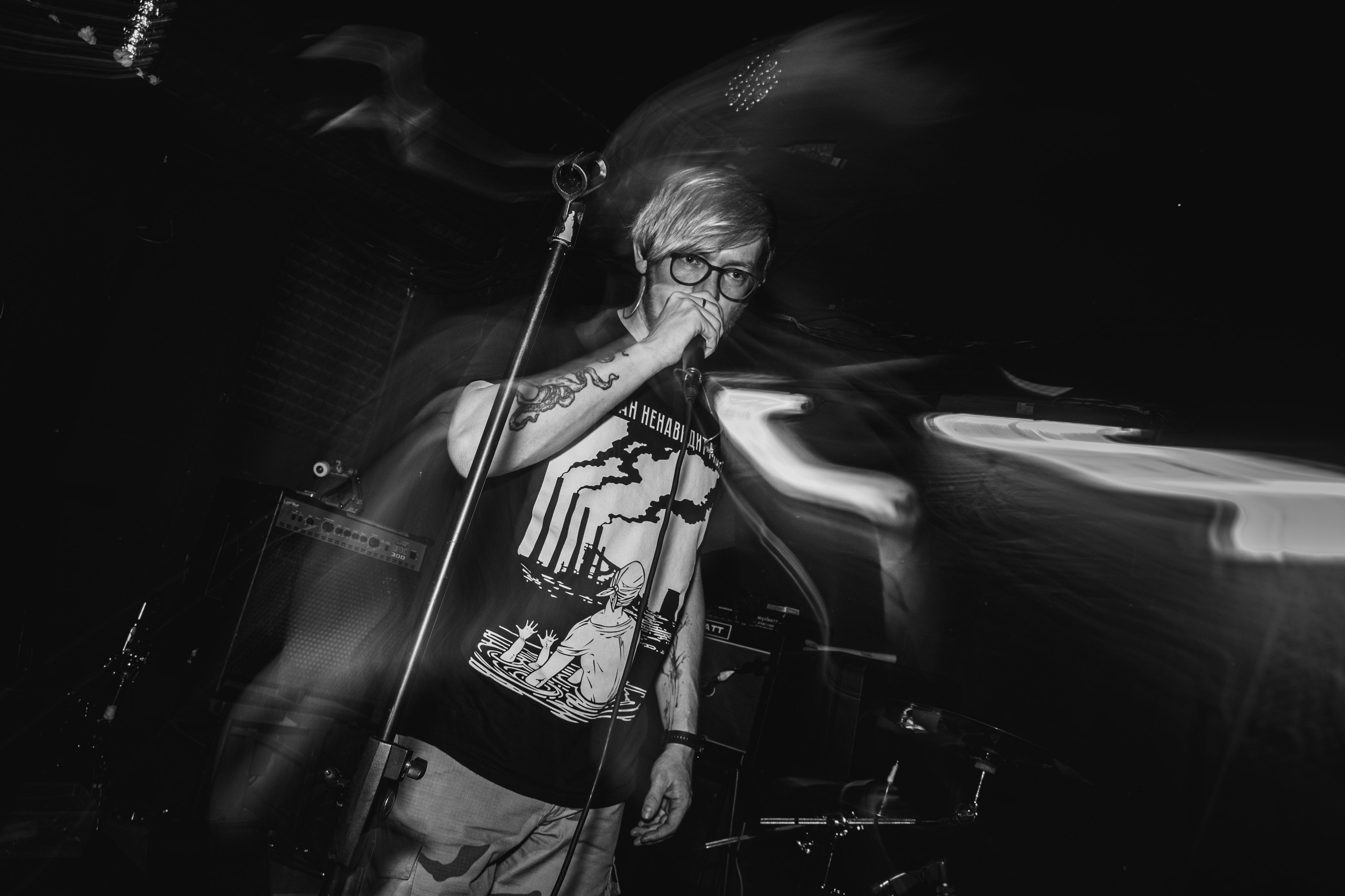 Ютани & о т м е ж & Вещи в картонной коробке 08.08.2025. Репортажный фотограф в Москве Legiodot