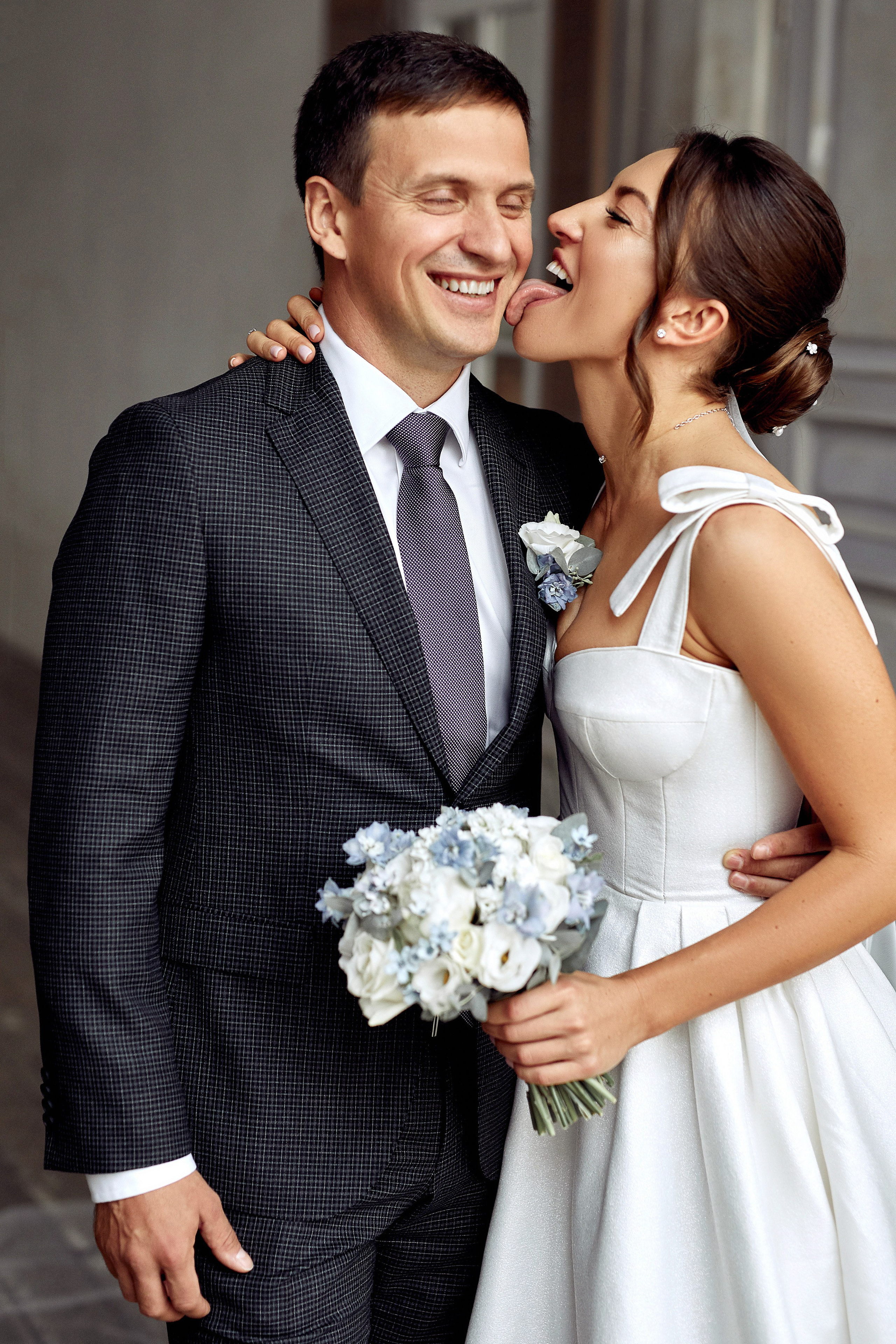 Свадебная фотосессия в студии в Москве с профессиональным фотографом — Цены, стоимость услуг на свадебную фотосъёмку в студии