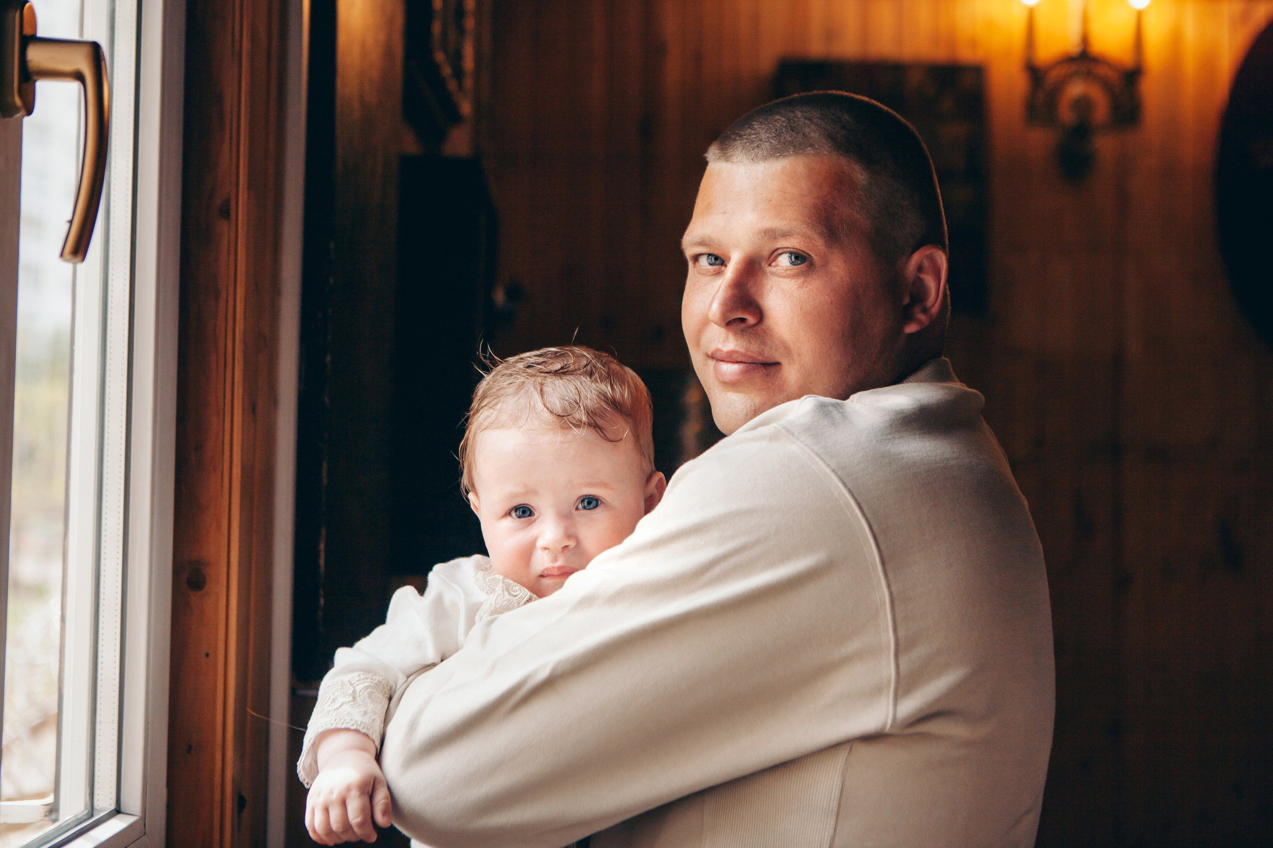 Крещение ребенка в церкви в москве. Фотограф Ольга Ефремова