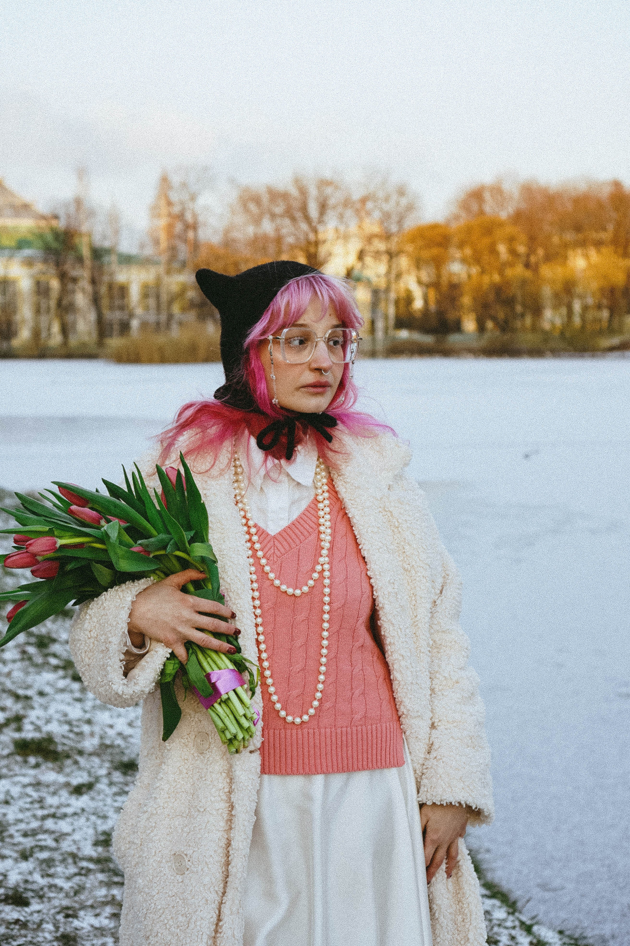 Прогулочная фотосессия с тюльпанами. Профессиональный фотограф, Санкт-Петербург — Виктория Богомолова