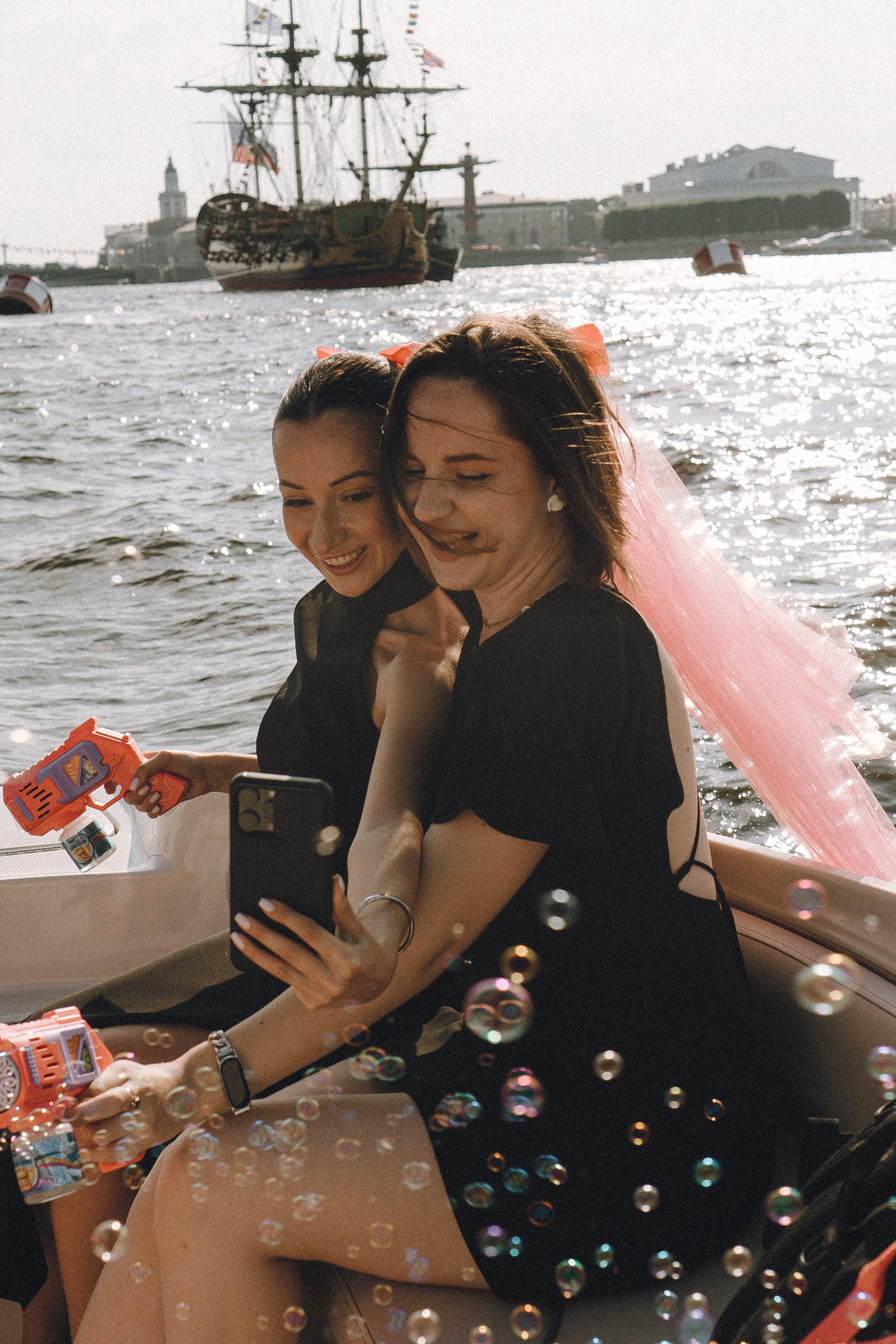 ДЕВИЧНИК НА КАТЕРЕ. Профессиональный фотограф, Санкт-Петербург — Виктория Богомолова