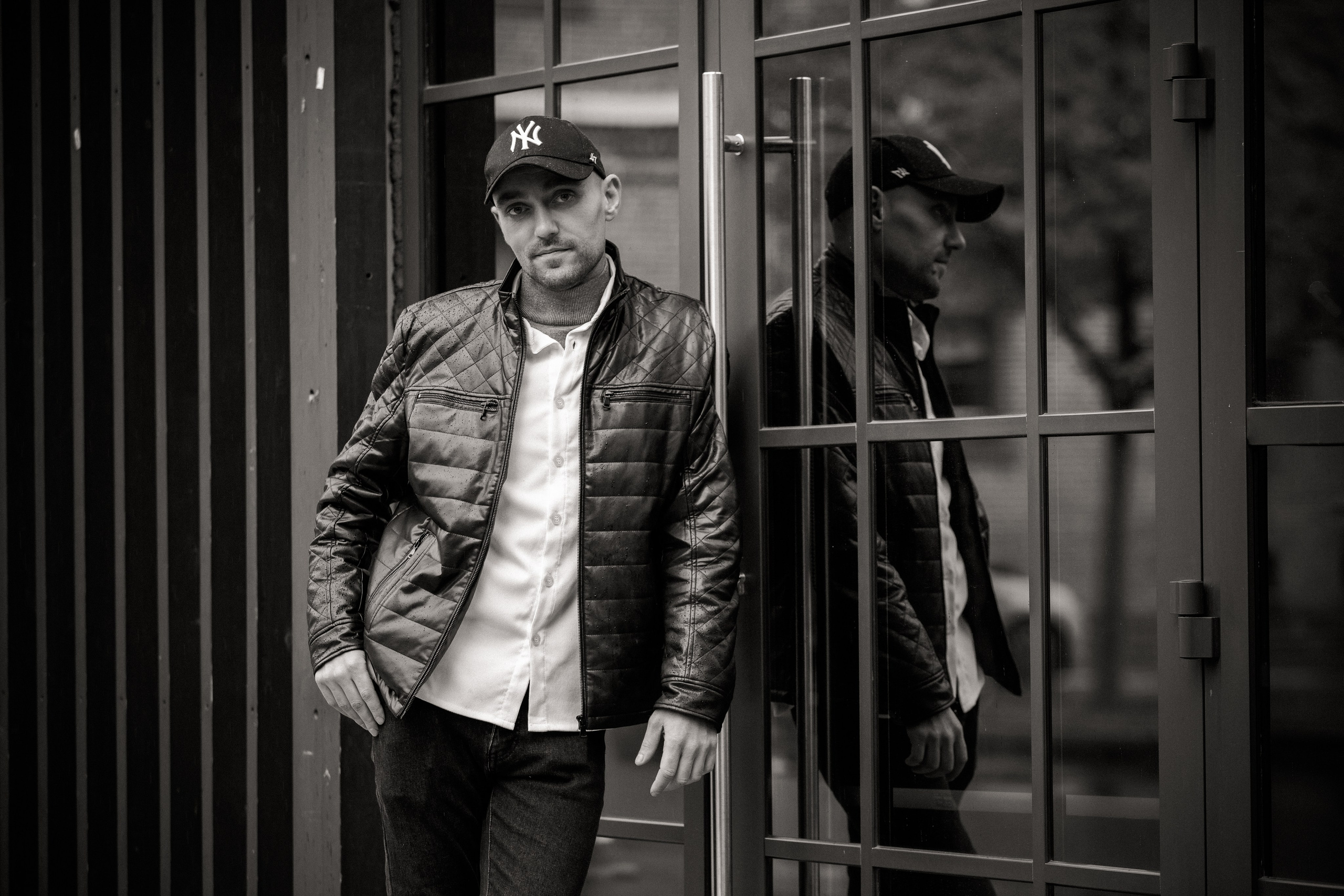 Мужская фотосессия на улице. Свадебный и семейный фотограф в Москве и Подмосковье Лариса Козлова