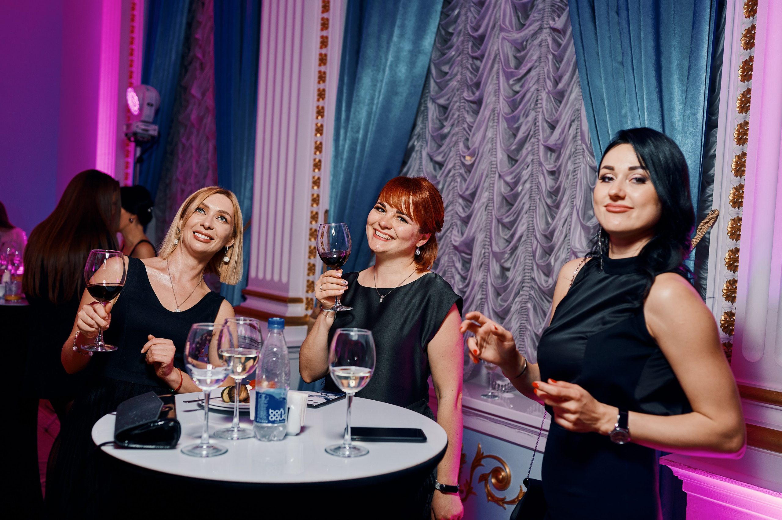 Eva clinic. Репортажной фотограф Ариан