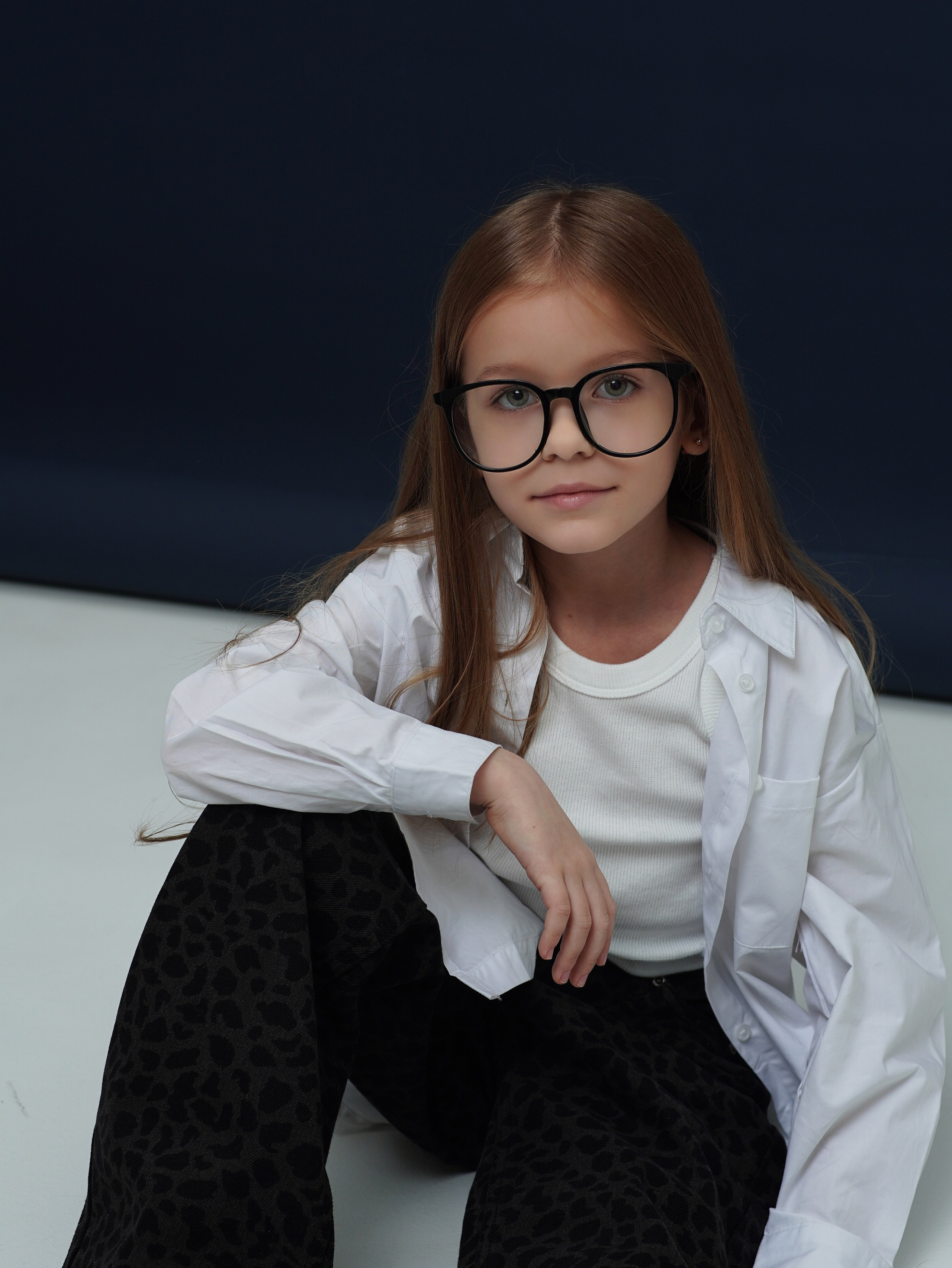 Алиса Полина П. LUNAPRO Дом стильных, сборных и индивидуальных съемок для брендов