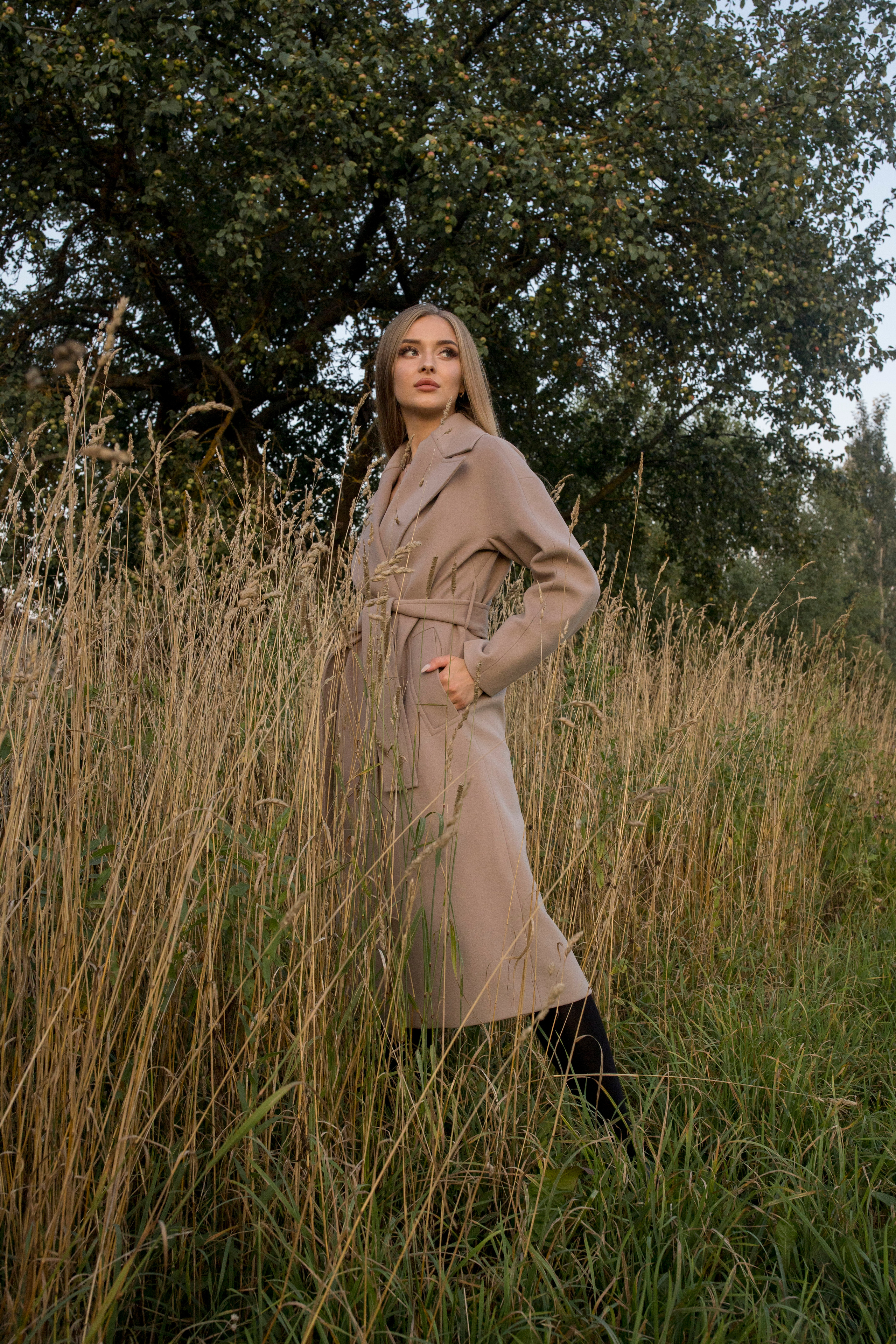 Бренд-контент. Женская одежда в парке. Семейный фотограф в Москве Екатерина Цаплина