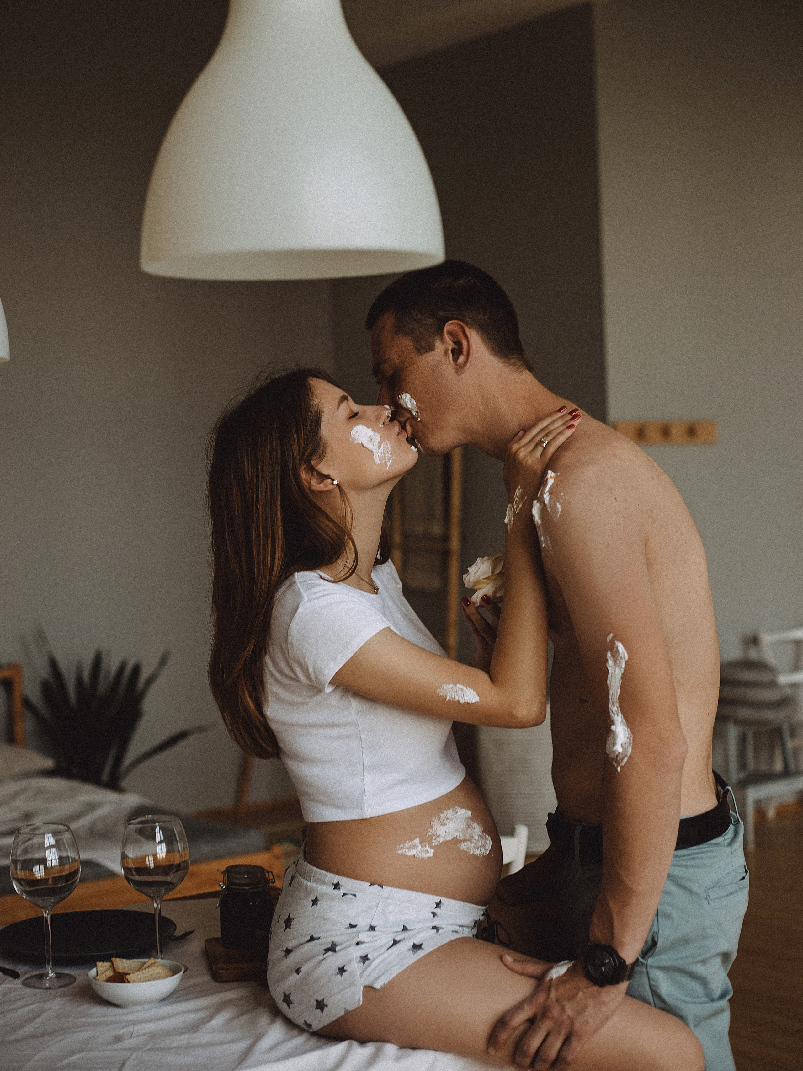 Беременность в студии Лофт Потолок. Фотограф в Краснодаре и Краснодарском крае